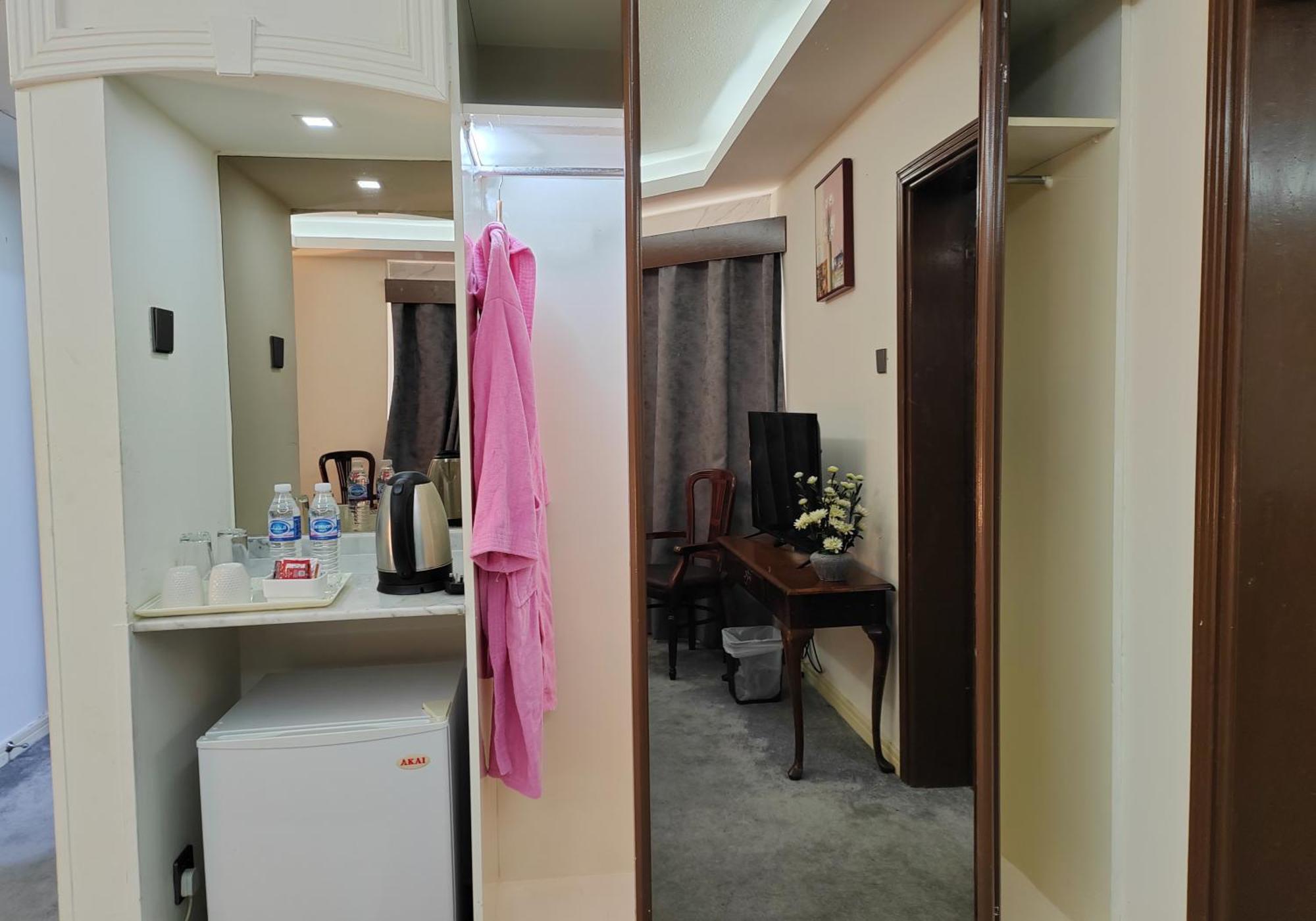 Double or Twin Room Swimming Pool Access
