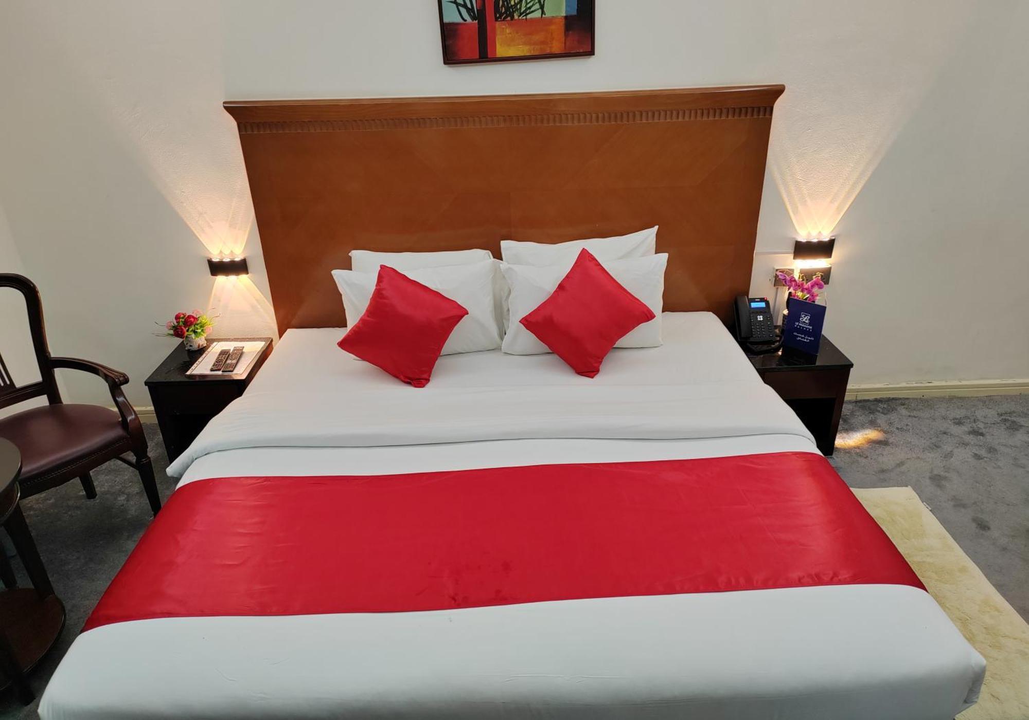 Deluxe King Suite