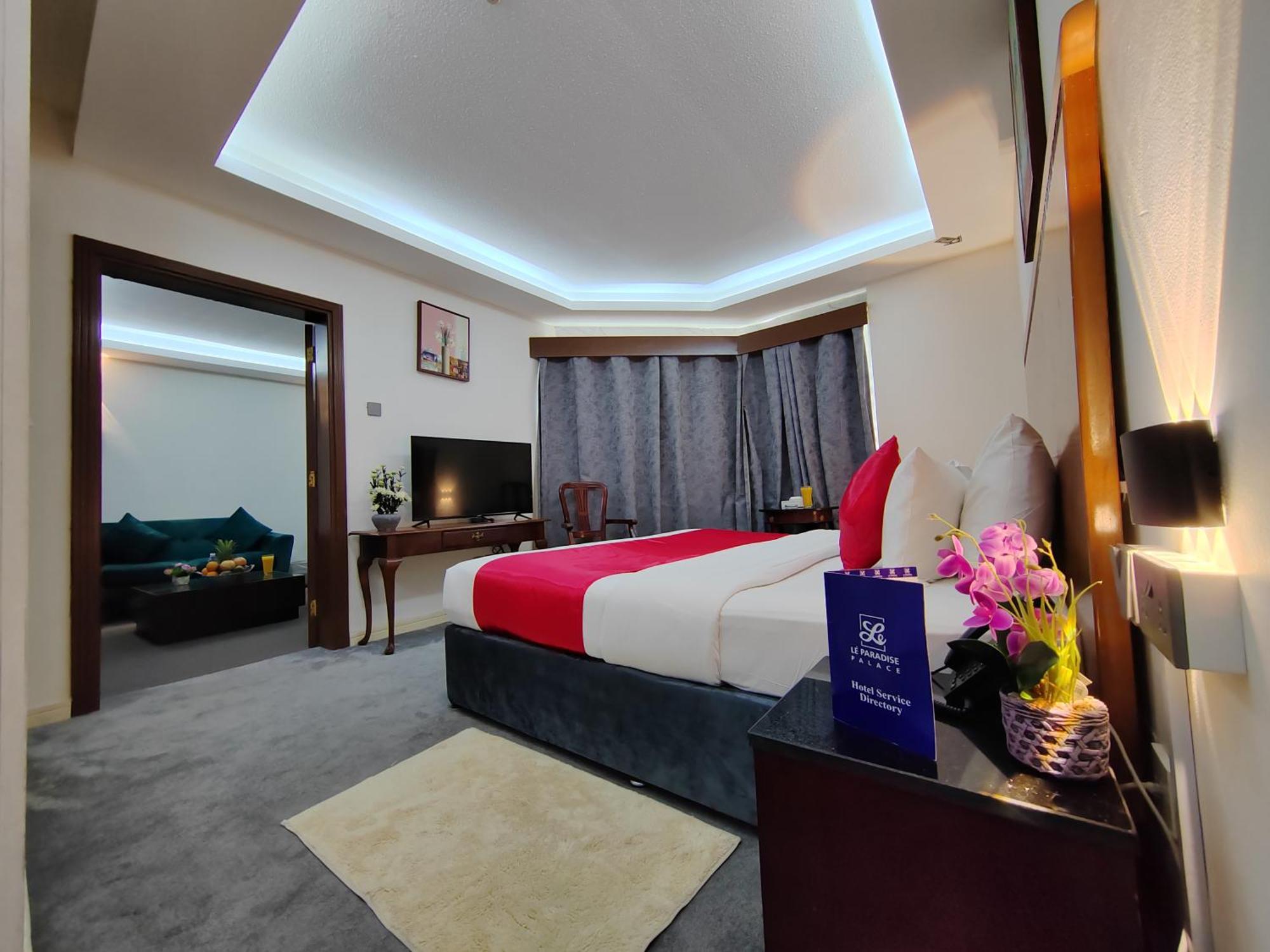 Deluxe King Suite