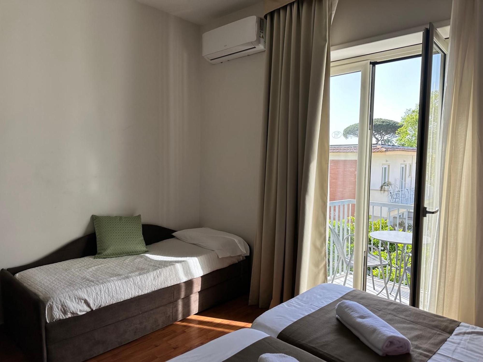 Classic Triple Room