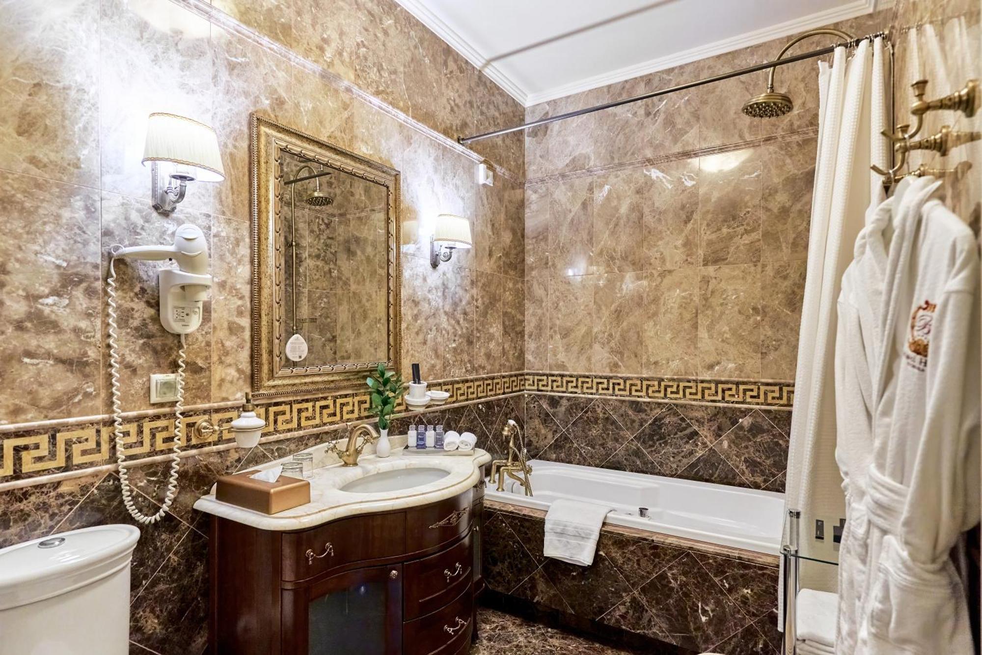 Presidential Suite