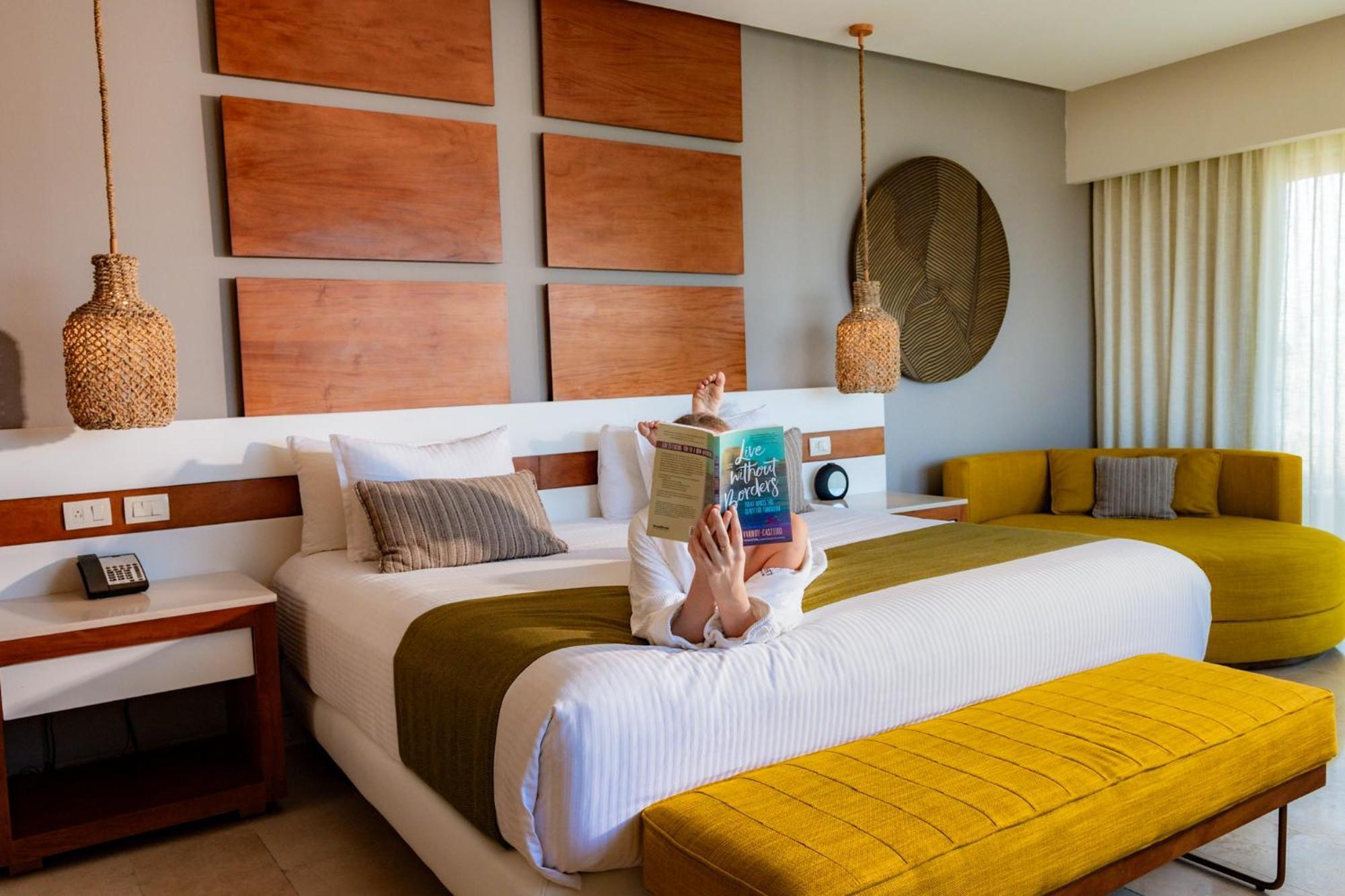 Luxurious Grand Master Suite, Partial Ocean View