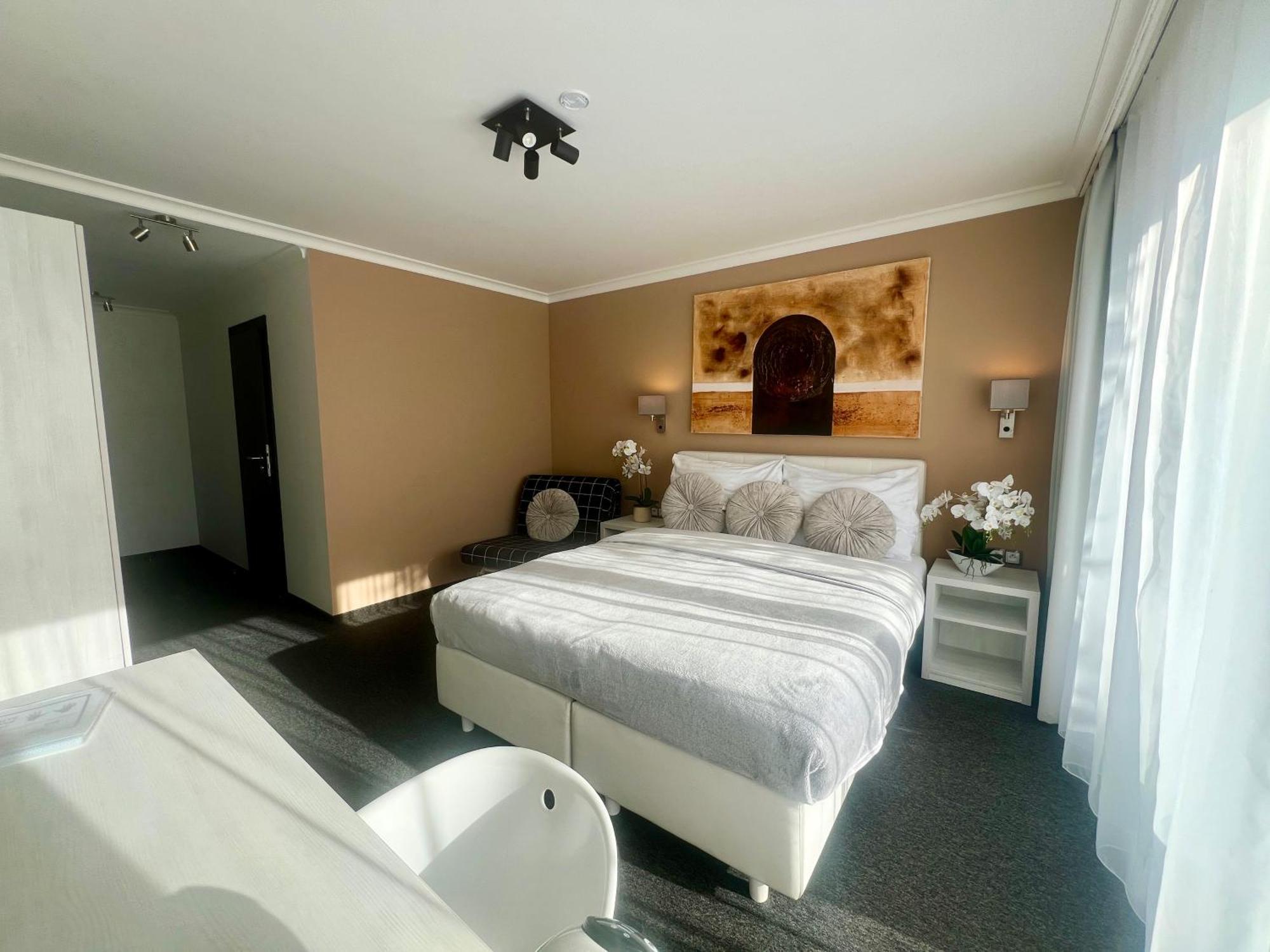 Triple Room Balcony Air Conditioning