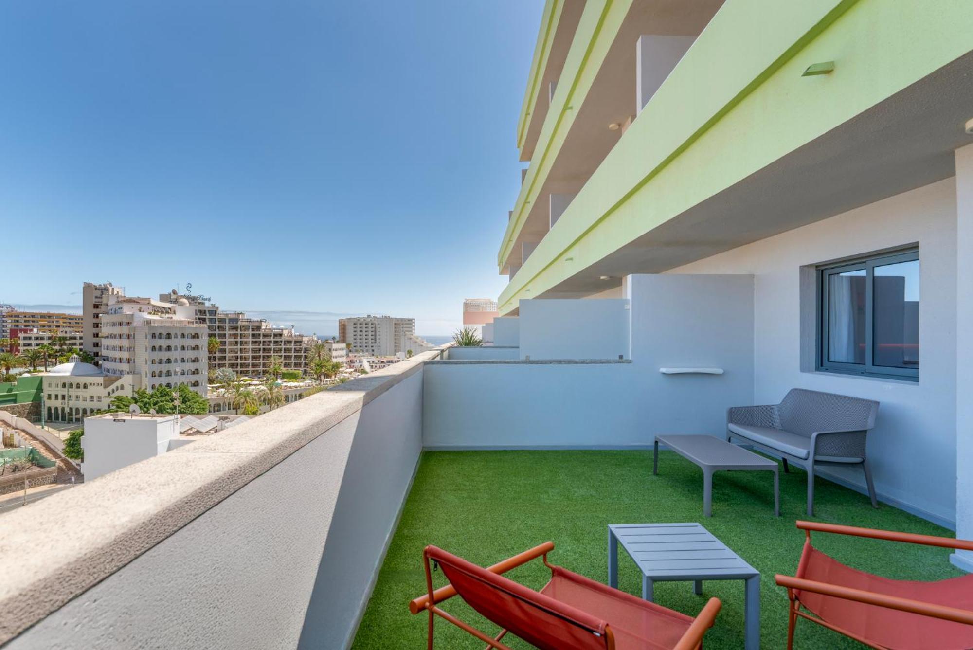 Suite Junior Supérieure (2 Adultes + 1 Enfant)