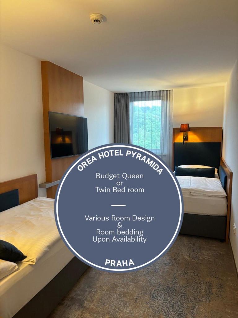 Petite Chambre Double ou Lits Jumeaux avec Accès Gratuit à la Piscine