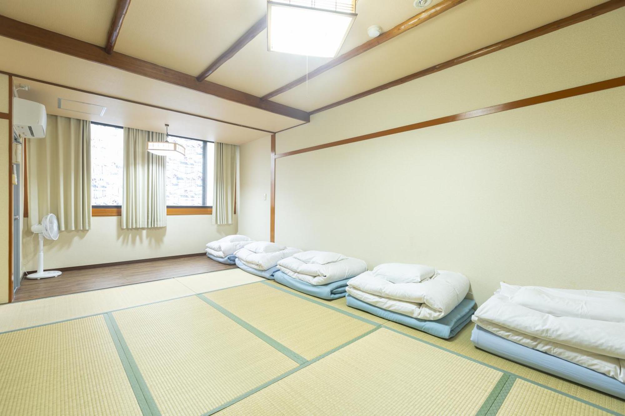 Japanese-Style Family Room