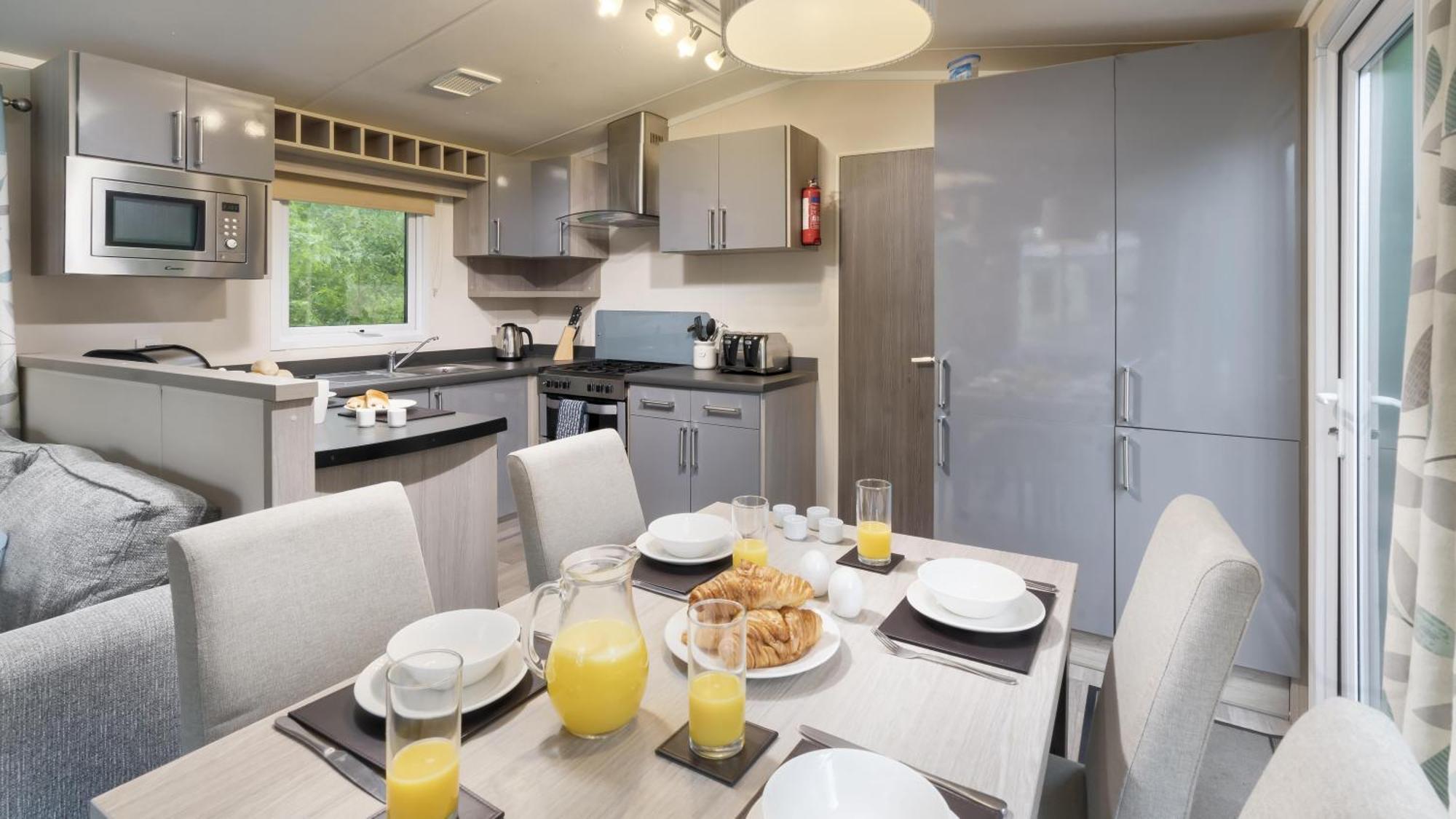 3 Bedroom Dog Friendly Premium Caravan
