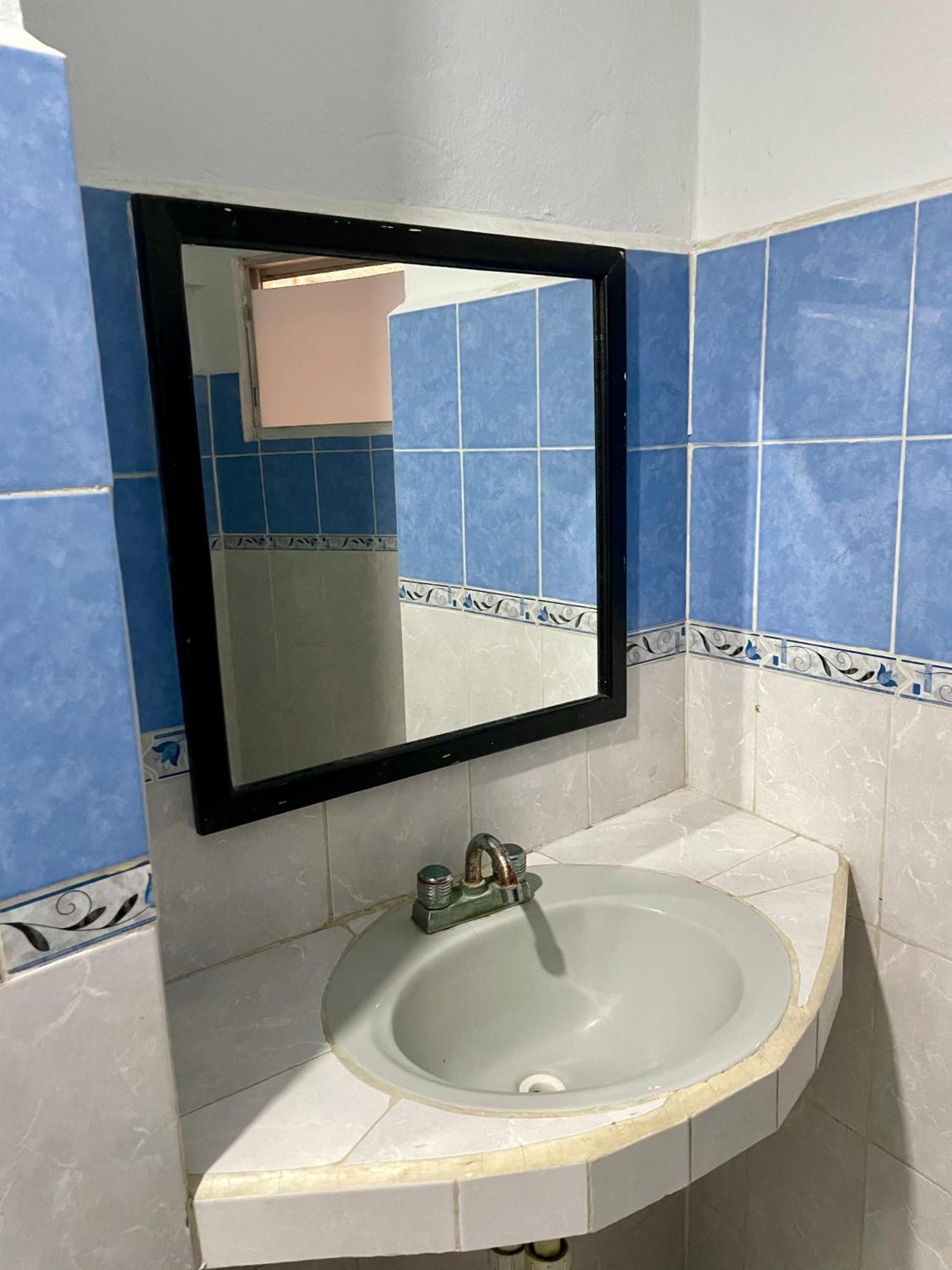 Deluxe King Suite,1615926999:JPEG