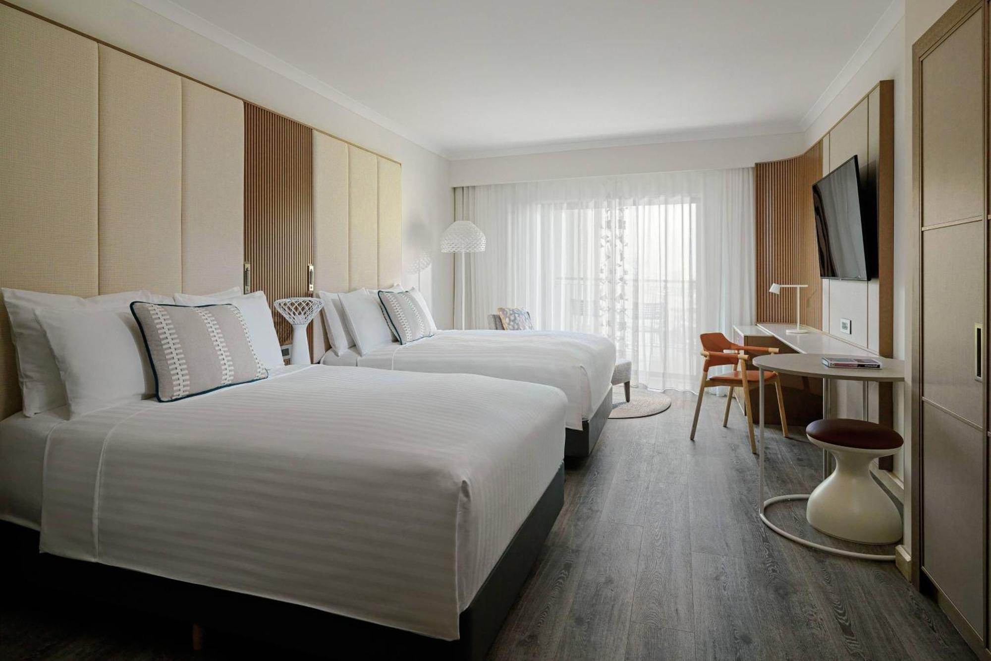 Superior Room 2 Queen Beds Balcony