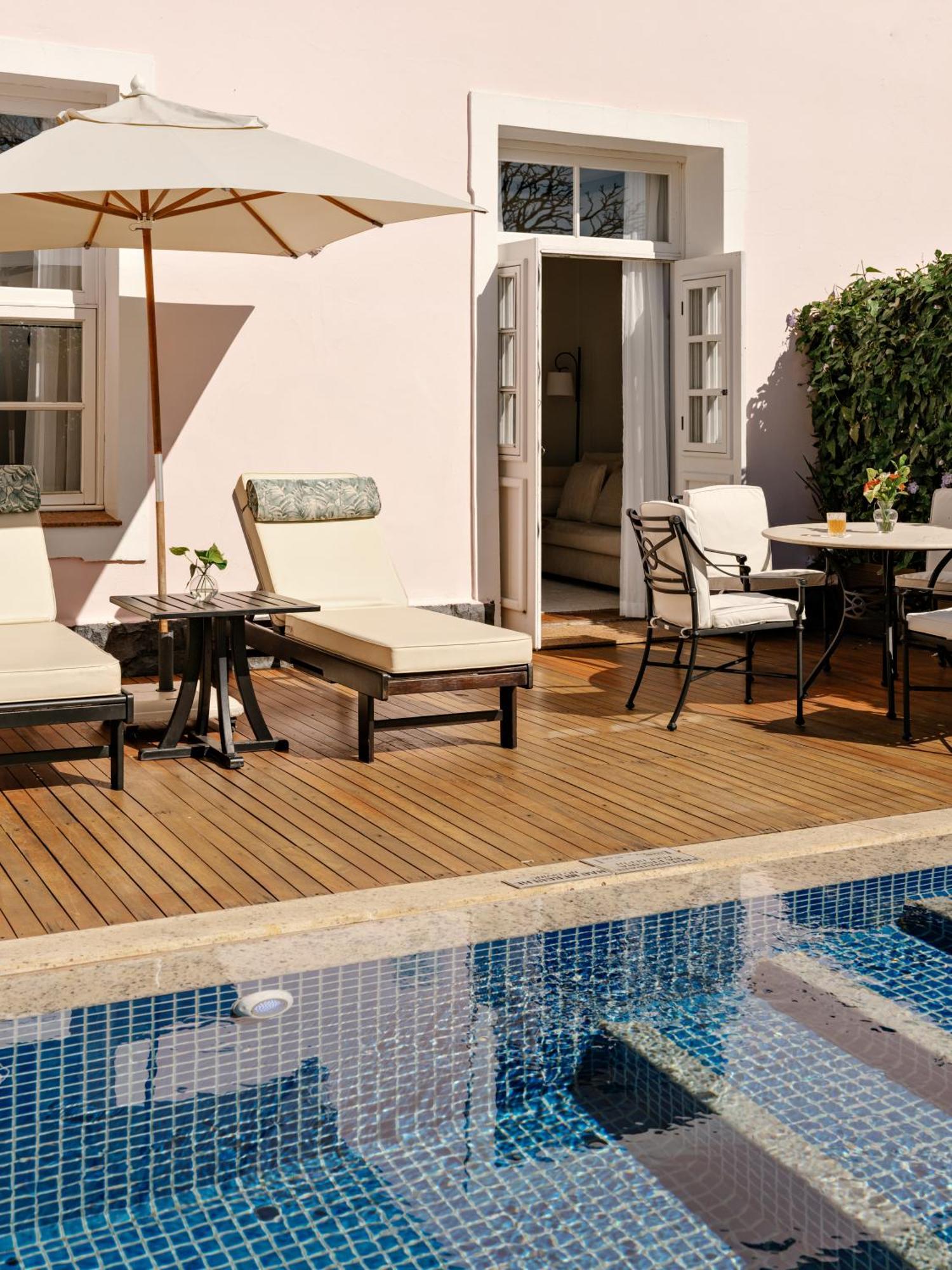 Junior Suite Private Pool