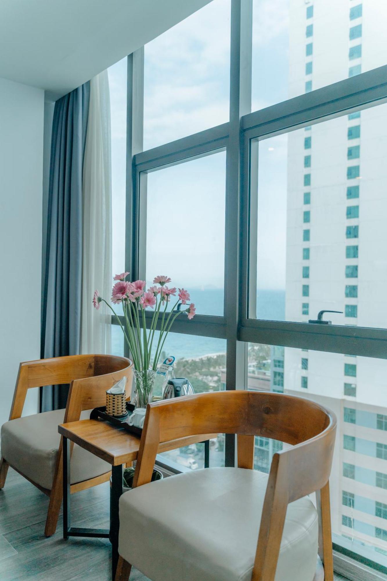 Double or Twin Room Partial Sea View