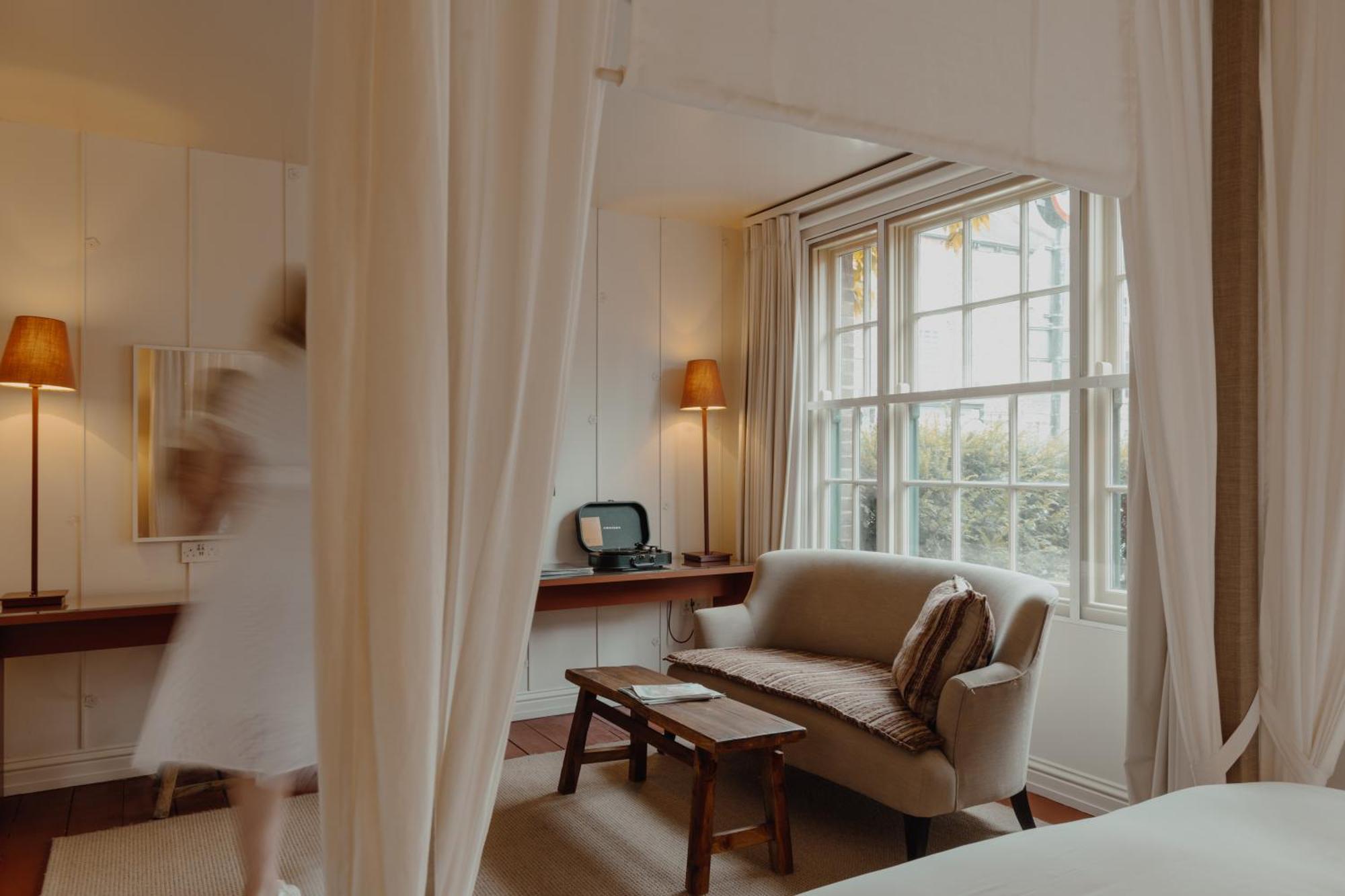 Large Guest Room