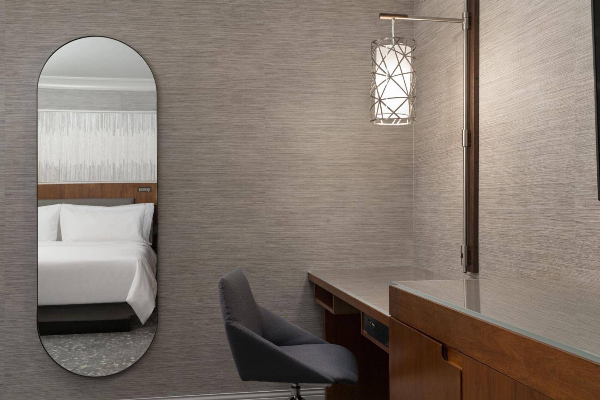 Guest Room 1 King