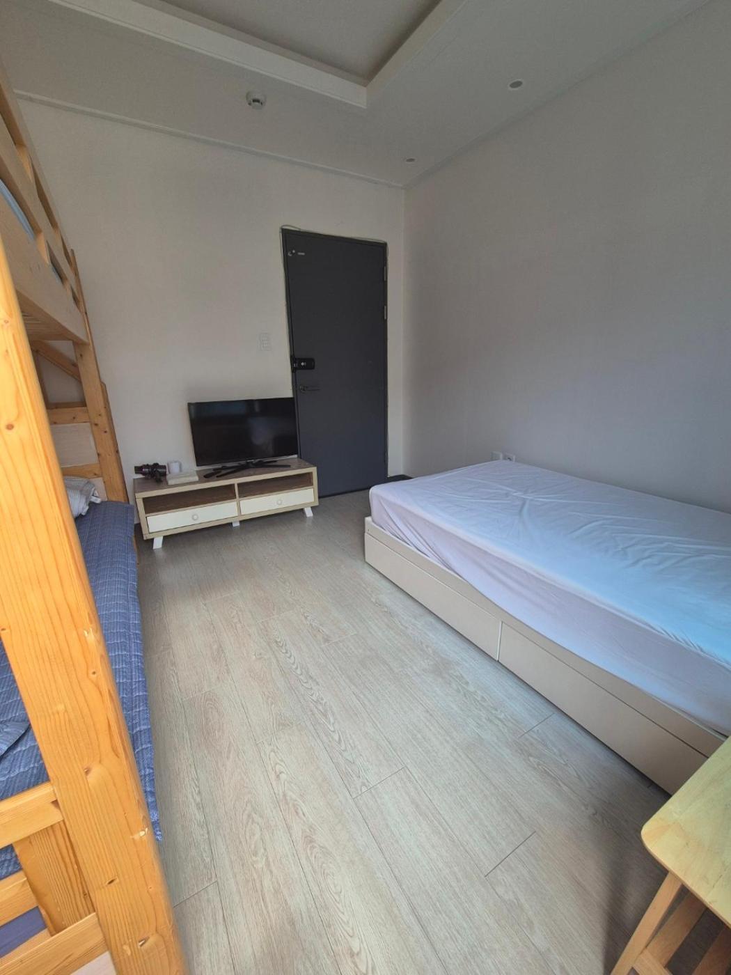 Basic Triple Room