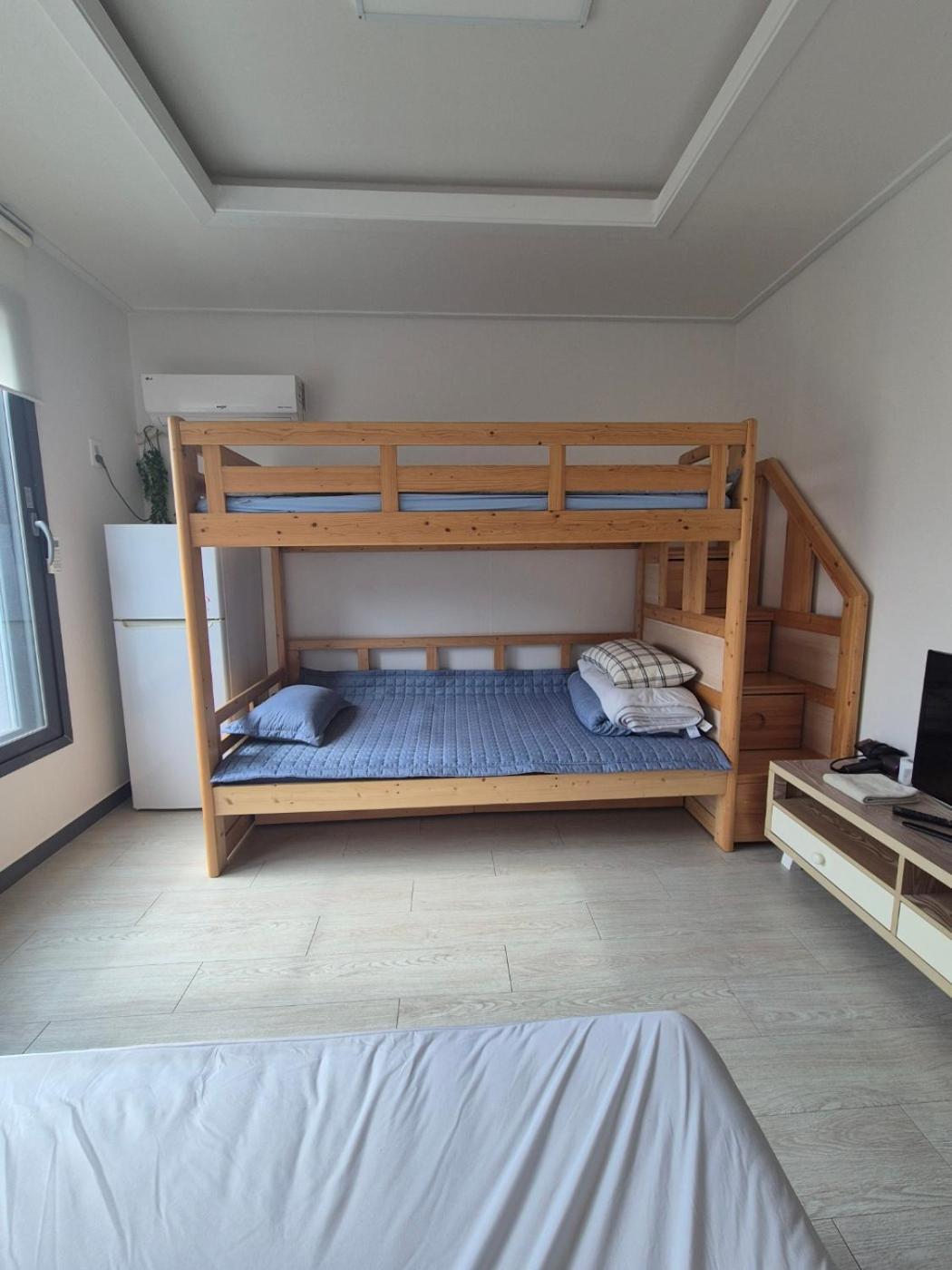 Basic Triple Room