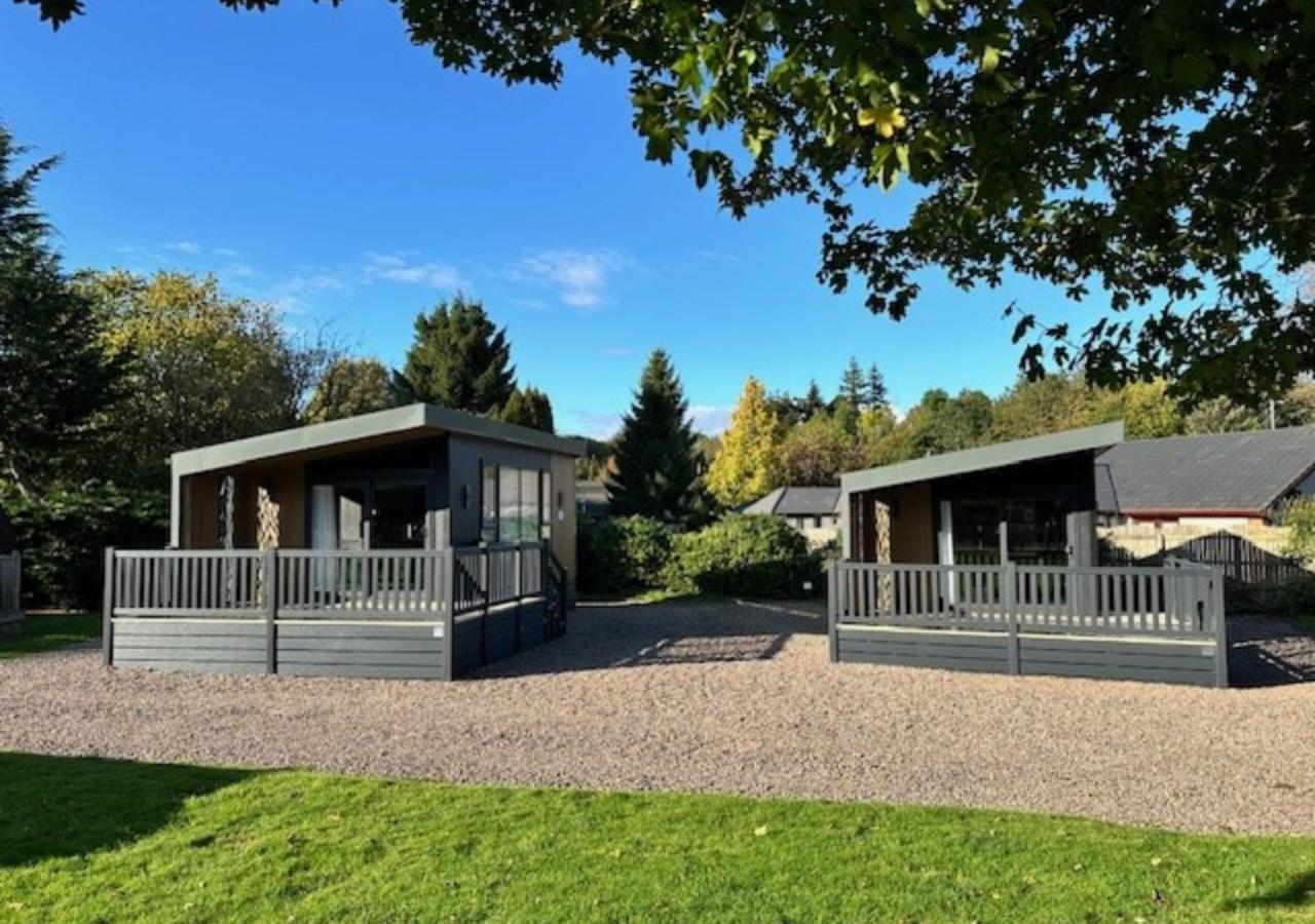 1 Bedroom Deluxe Lodge
