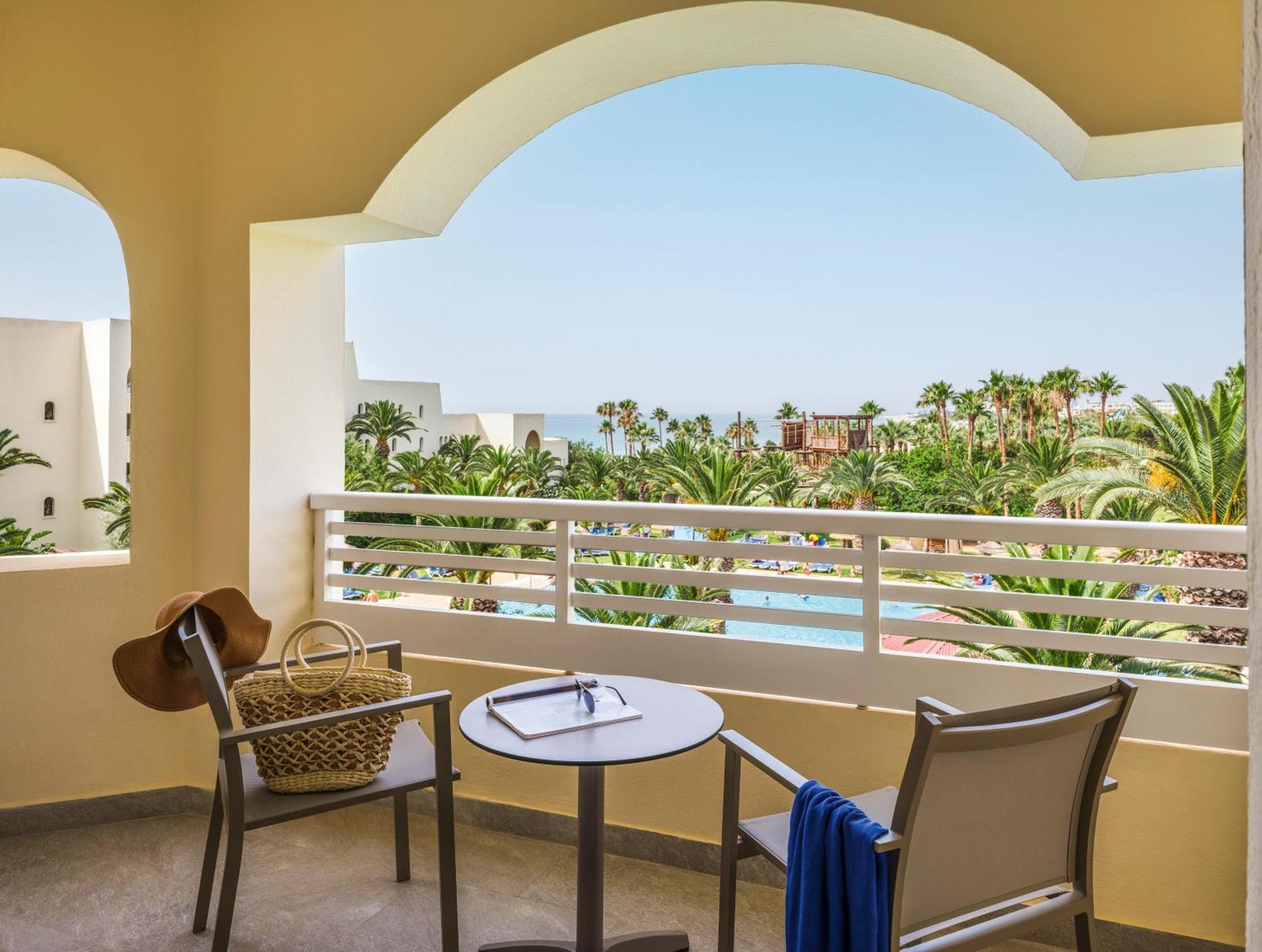 Family Room Garden View