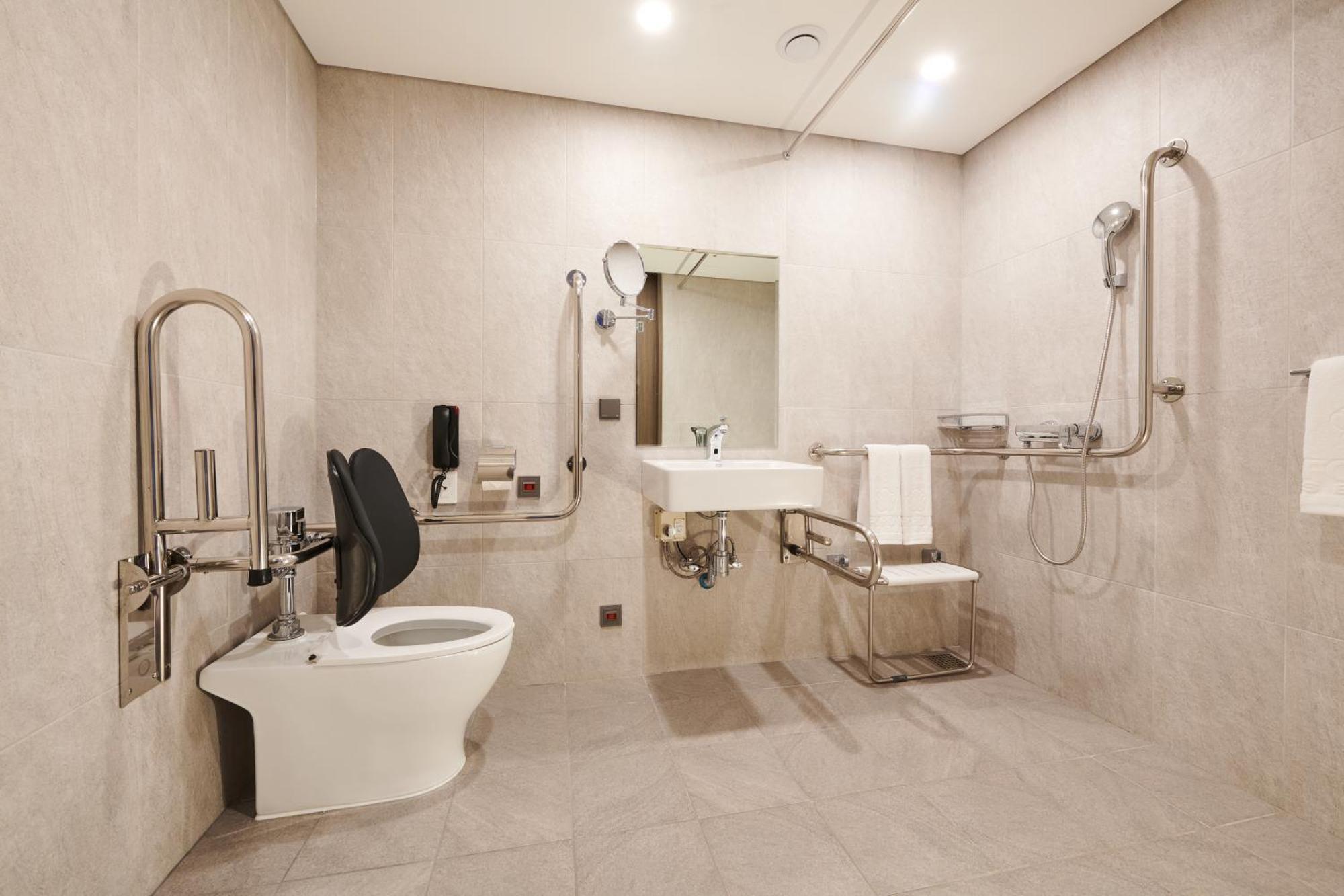 Handicap Double Room