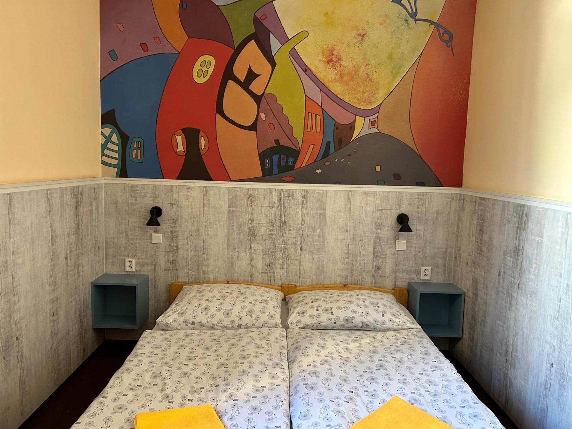 Quarto Duplo com Banheiro Privativo
