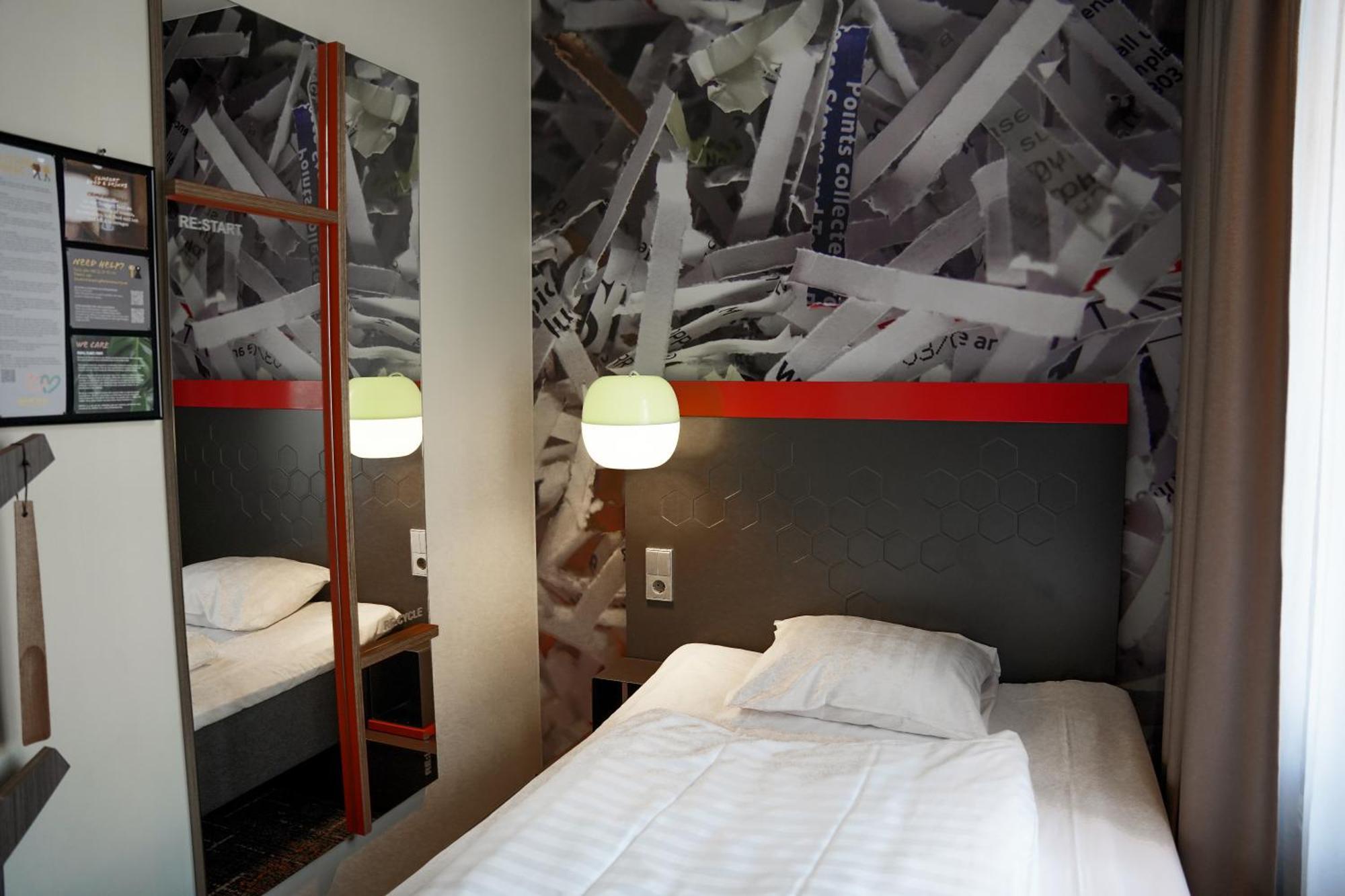 Compact Single Room