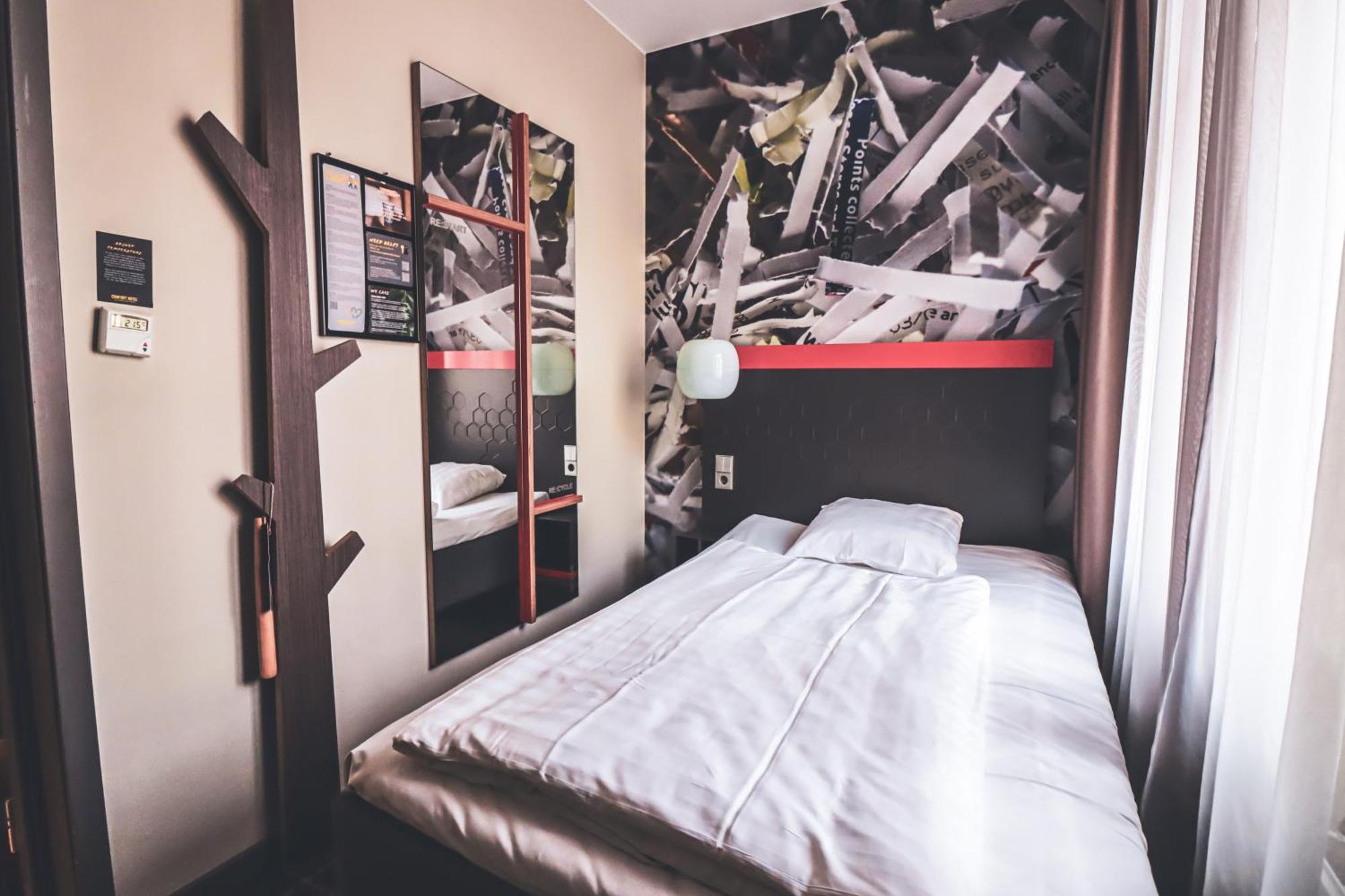 Compact Single Room