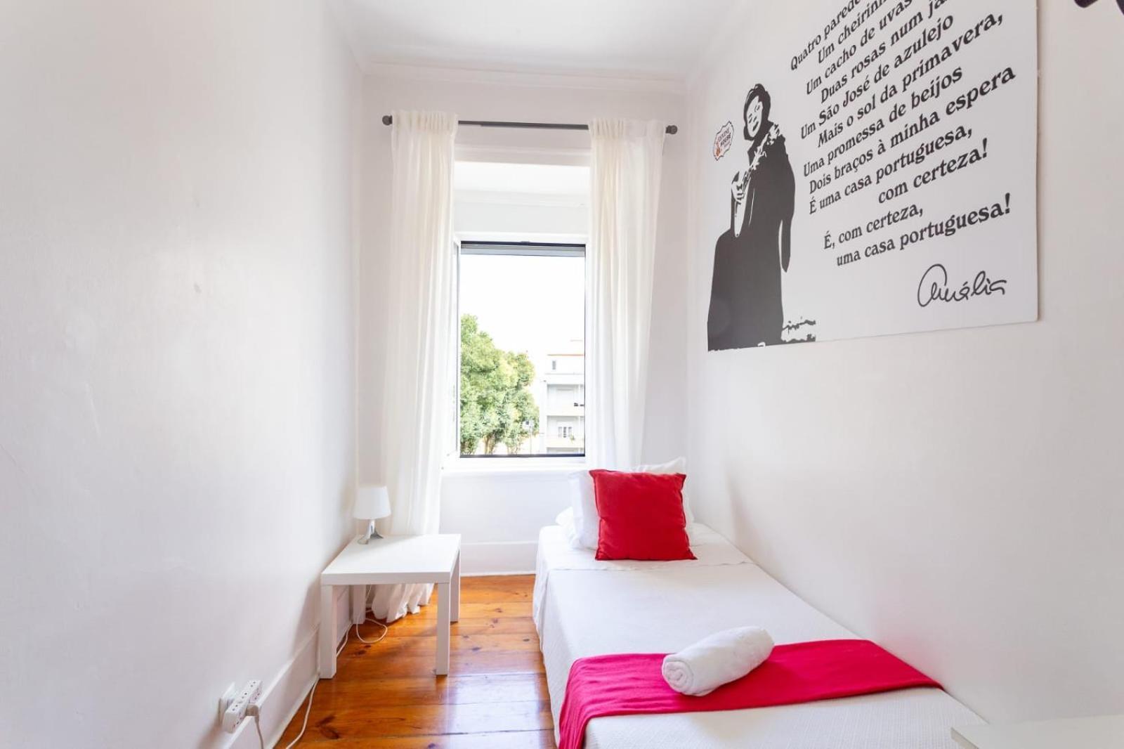 Single Room with Shared Bathroom,1617868458:JPEG