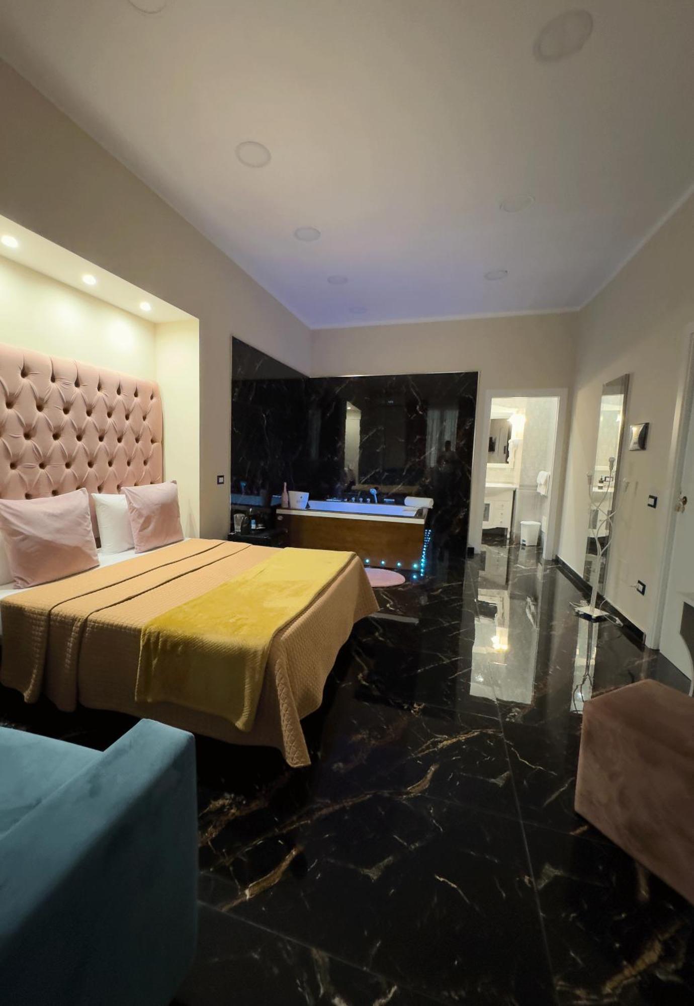 Suite Spa Bath