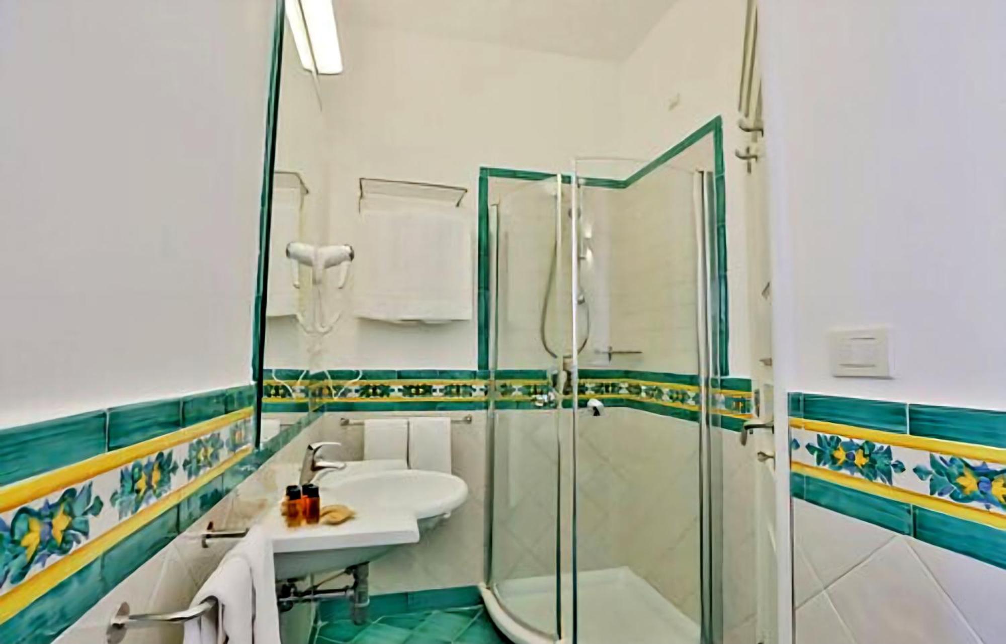 Deluxe Double Room Balcony Cathedral View