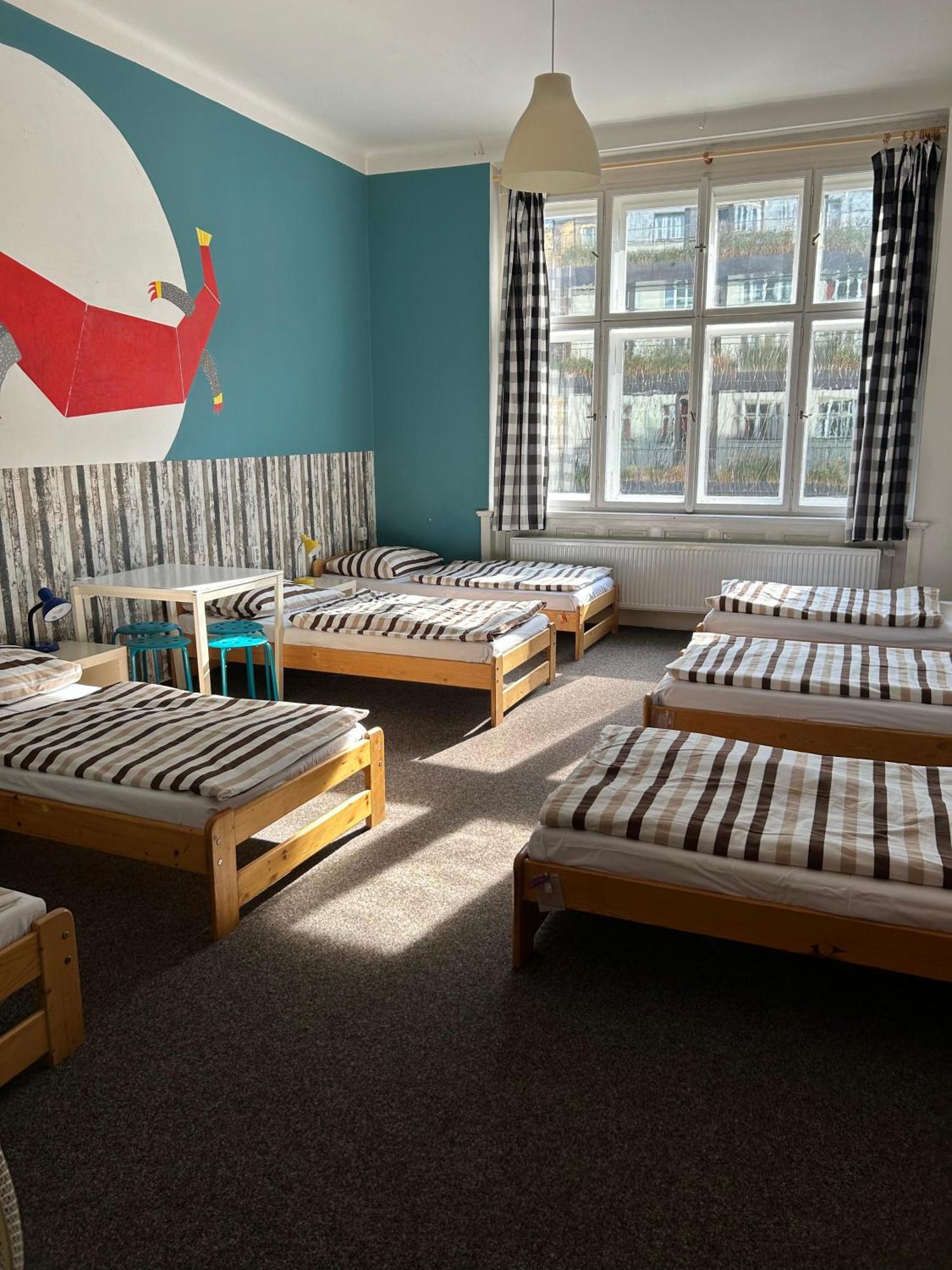 Bed 6-Bed Female Dormitory Room