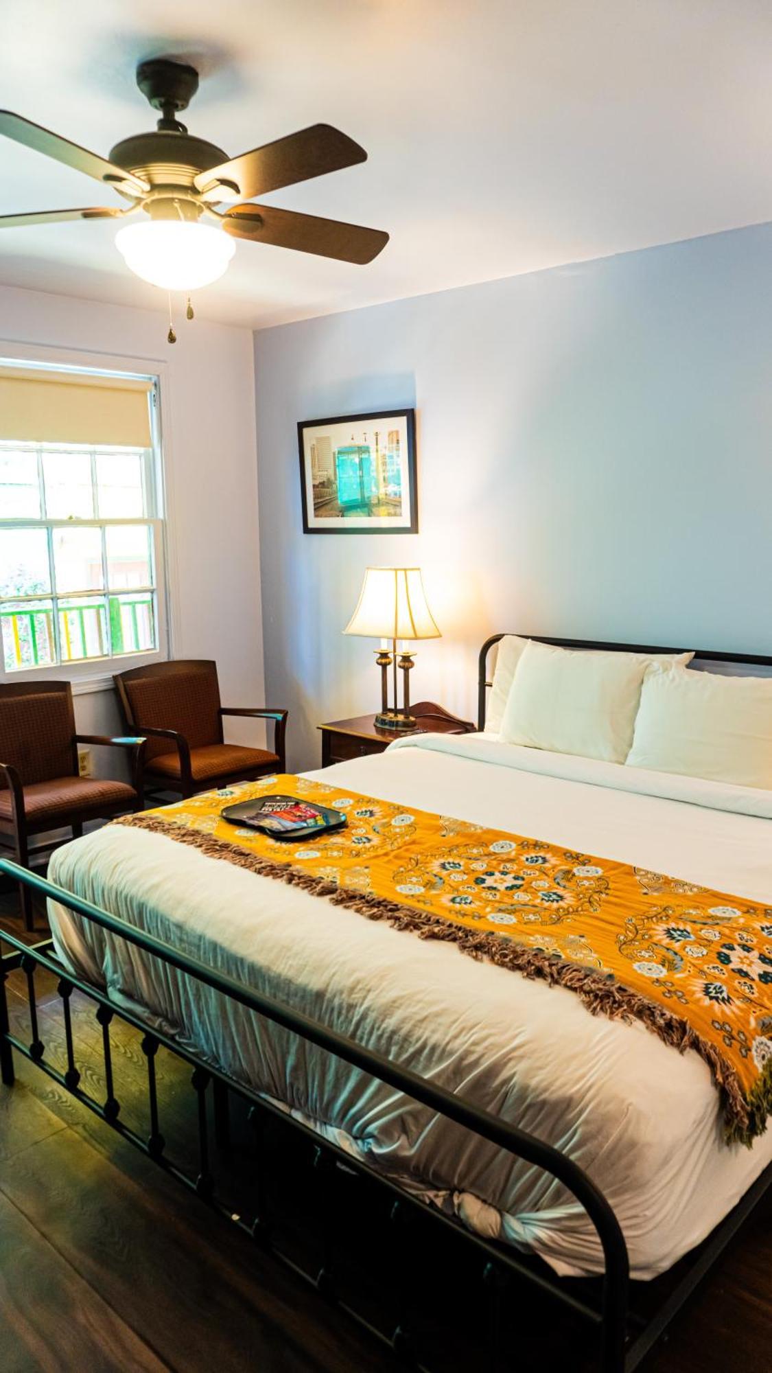 Deluxe Single Room
