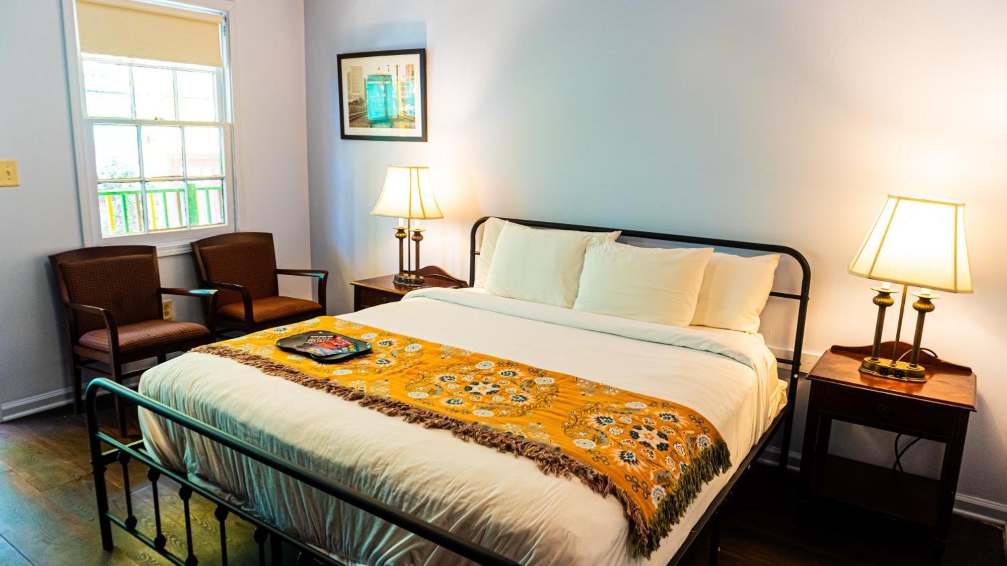 Deluxe Single Room