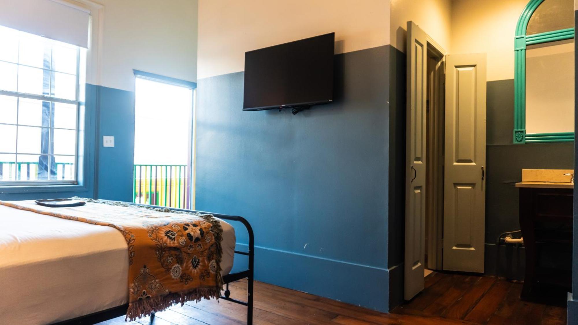 Deluxe Single Room