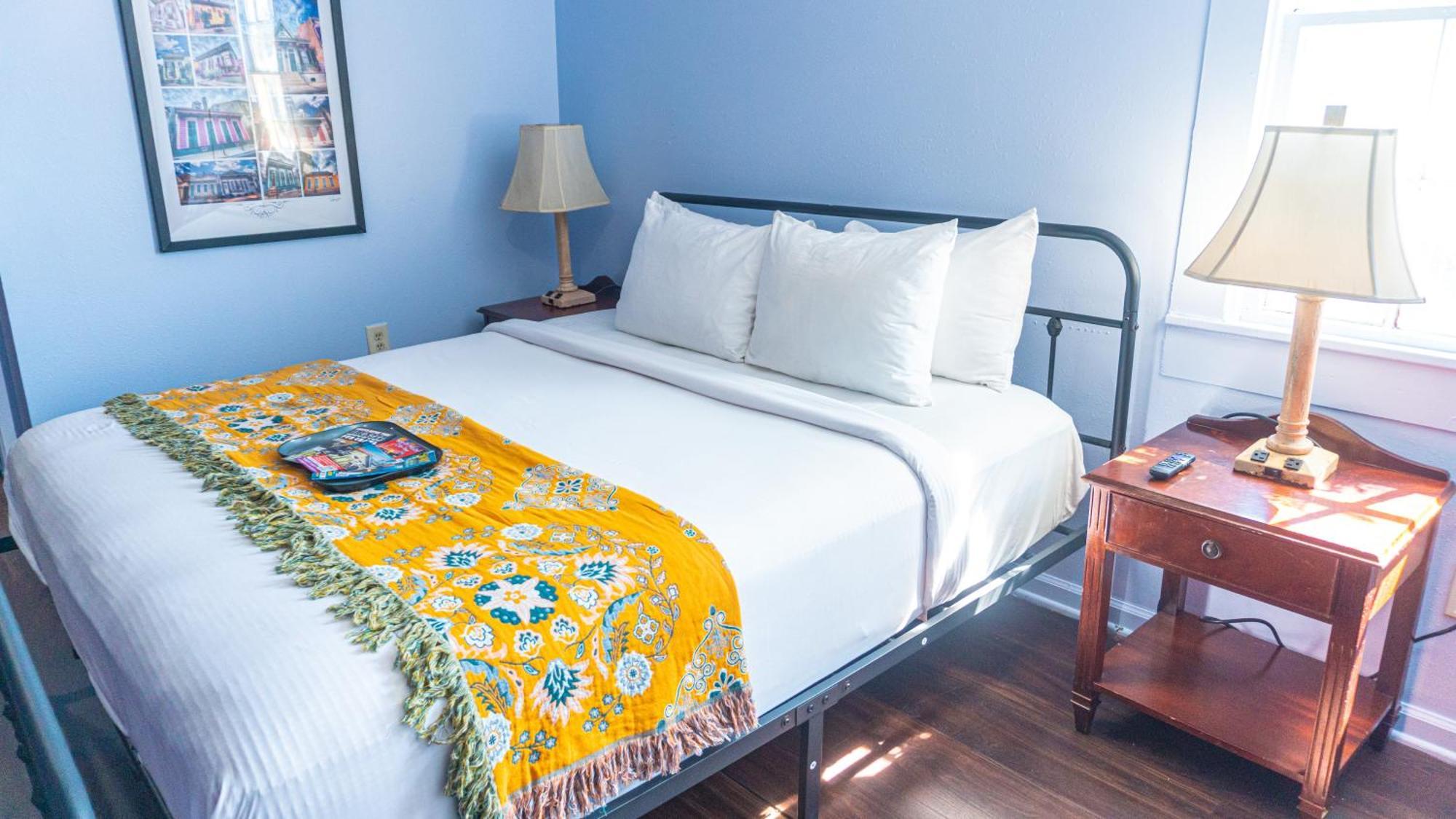 Deluxe Single Room