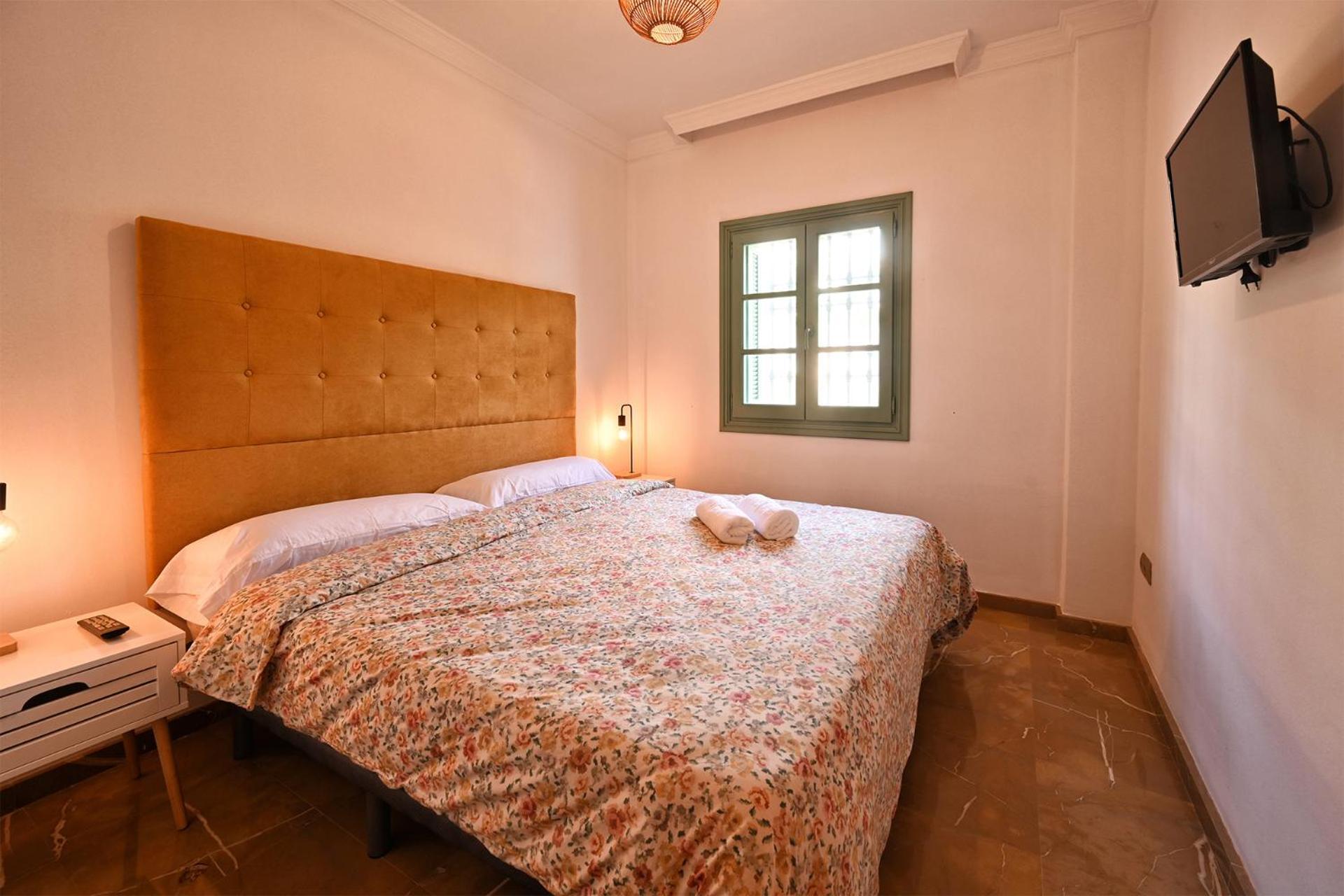 Deluxe Room,1618469501:JPEG