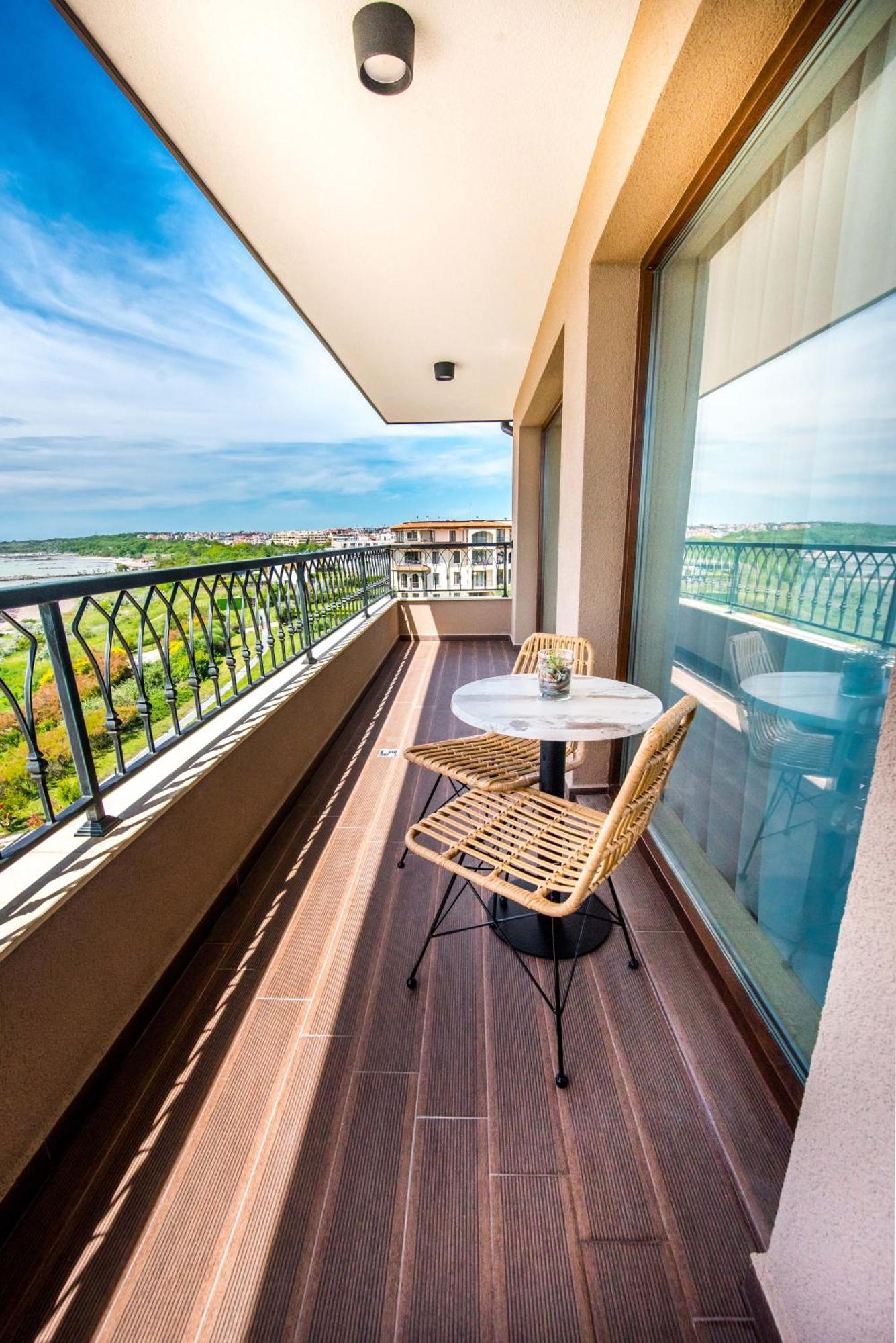Deluxe Double or Twin Room Sea View
