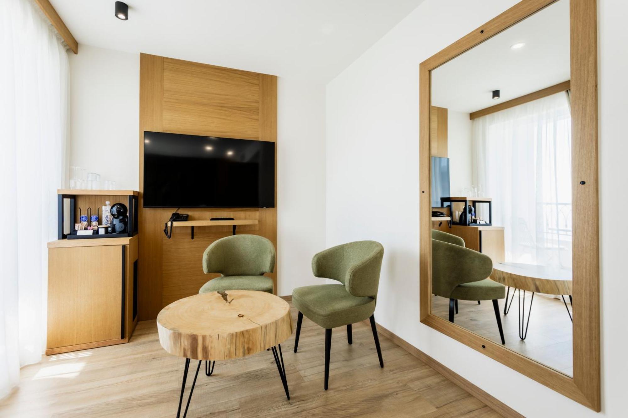Double or Twin Room Balcony