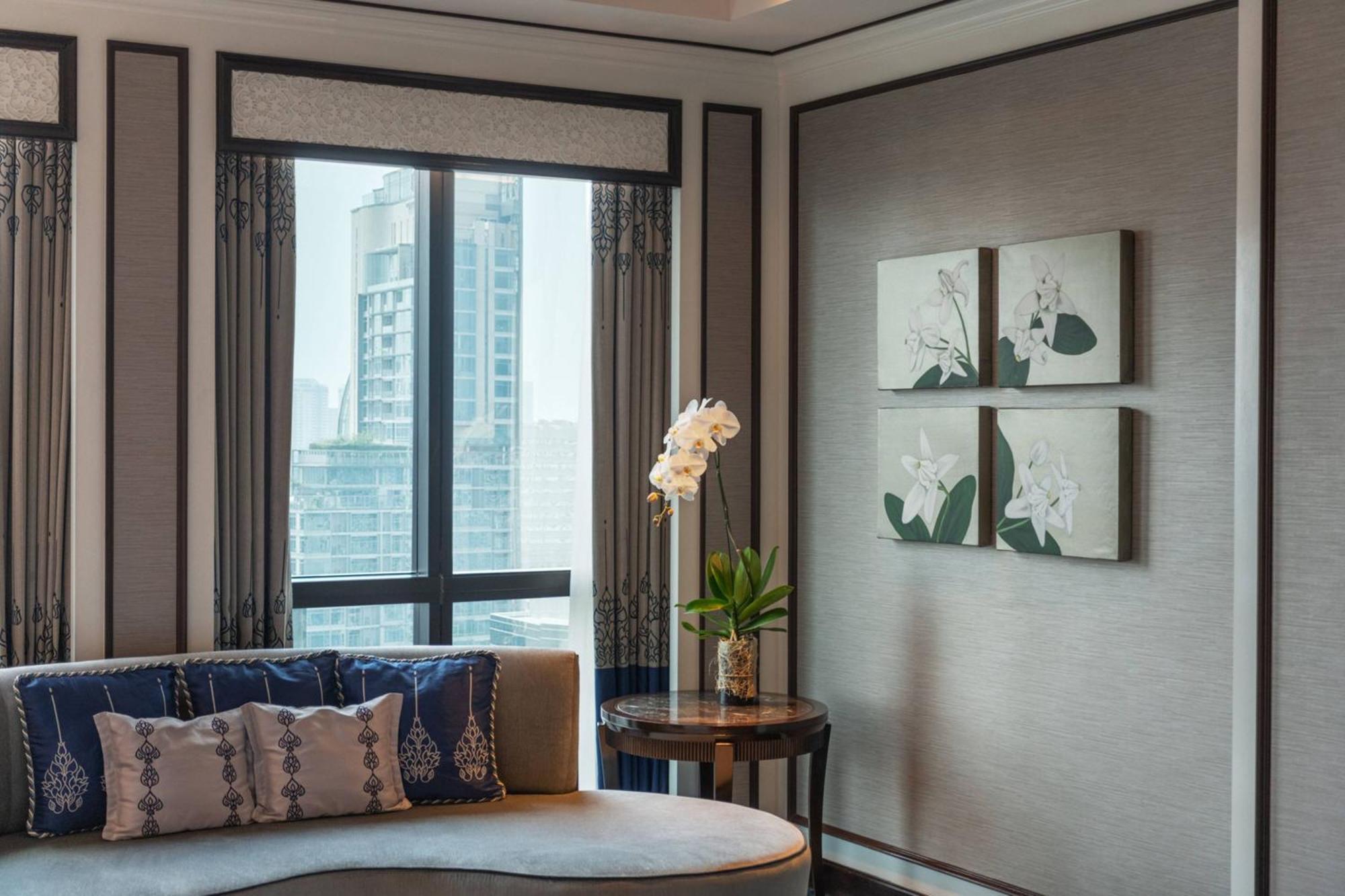 Royal Room, 2 Double, City view