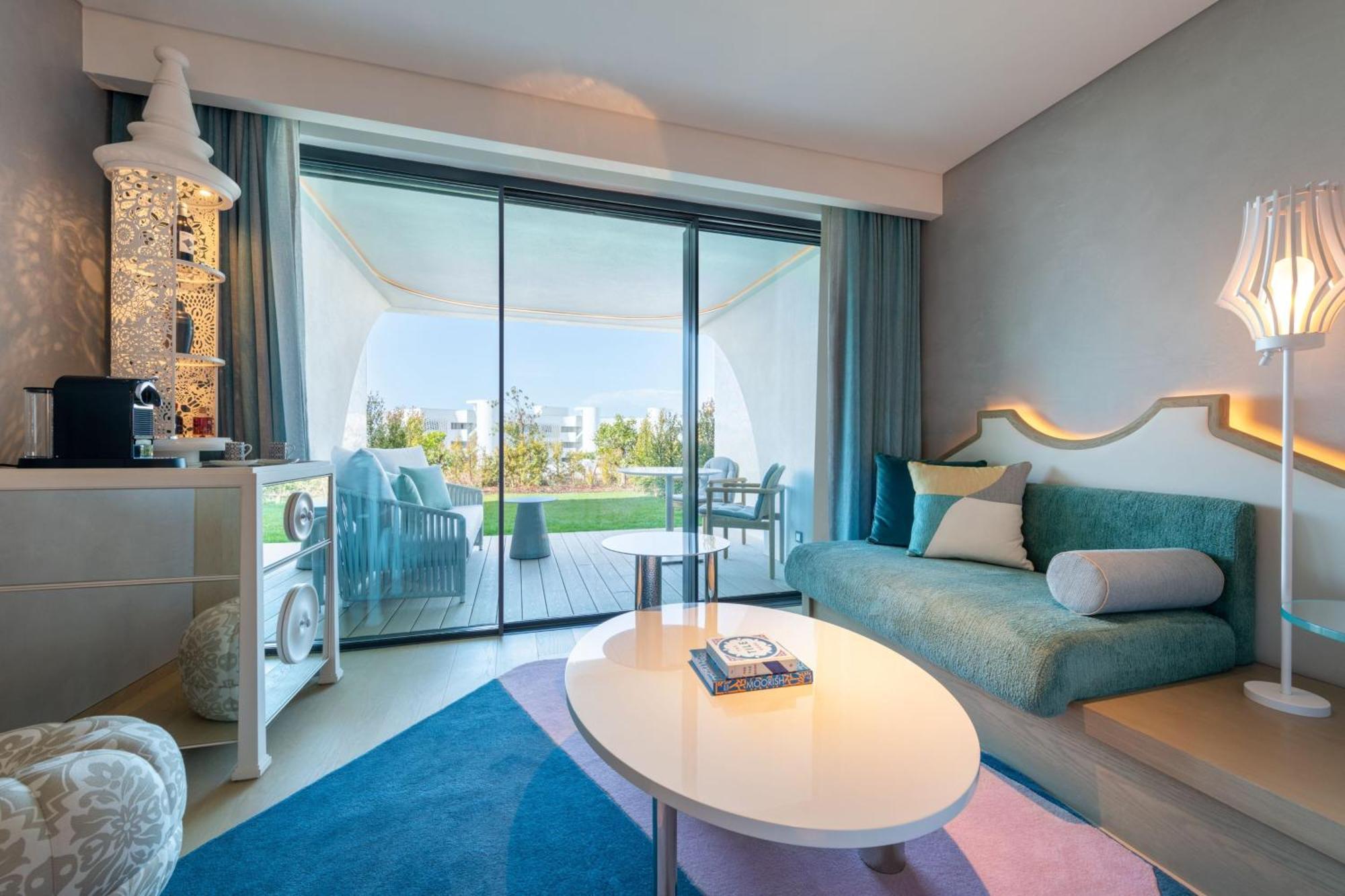 Premier Large Twin Room Private Garden Terrace