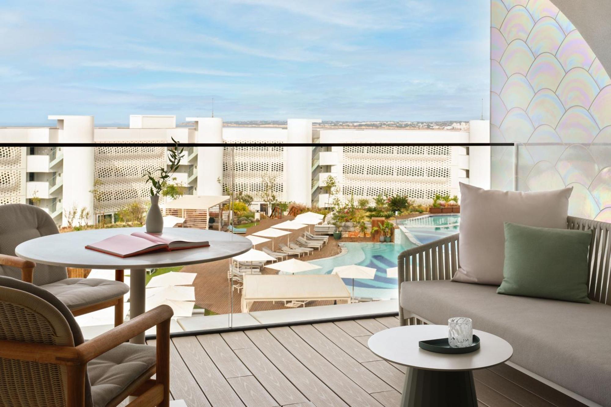 Superior Large Twin Room Resort View Balcony