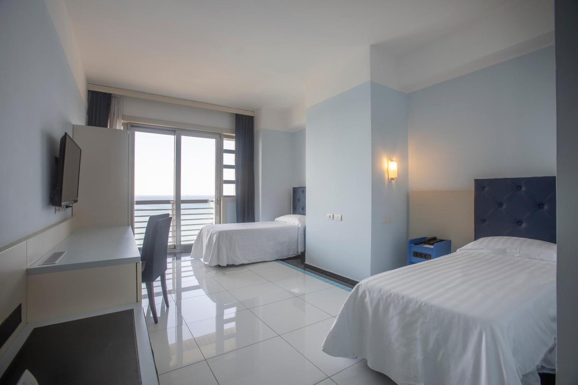 Quarto Standard com 2 Camas de Solteiro