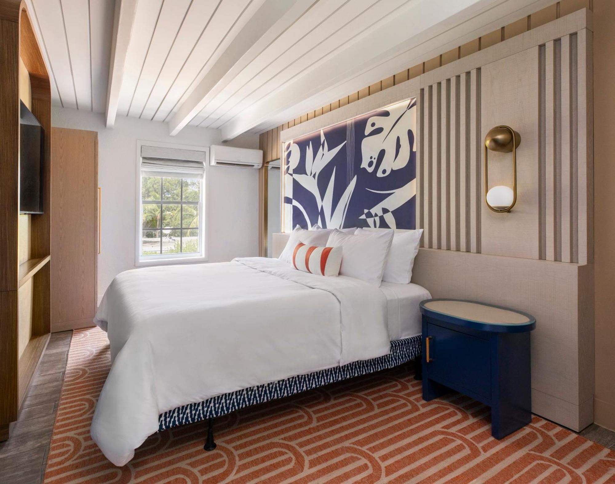 Zimmer mit Kingsize-Bett