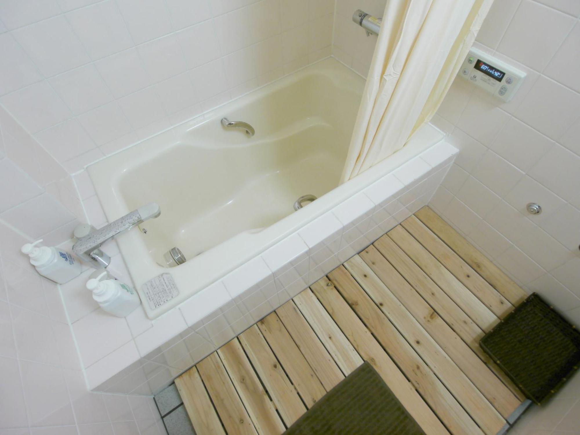 Bed 8-Bed Mixed Dormitory Room Adult only