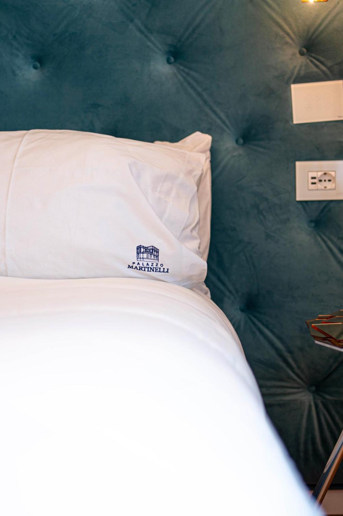 Deluxe Double Room Bath