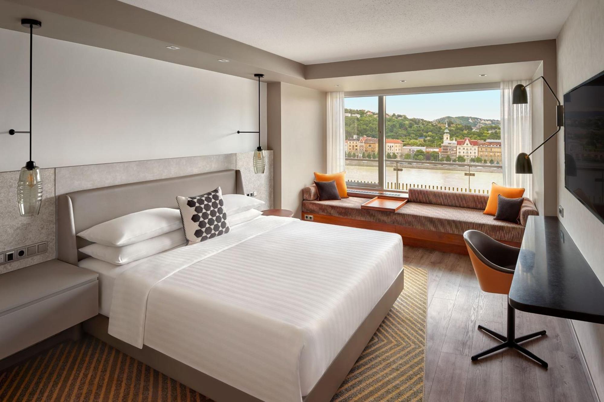 Deluxe Room Guest room 1 King