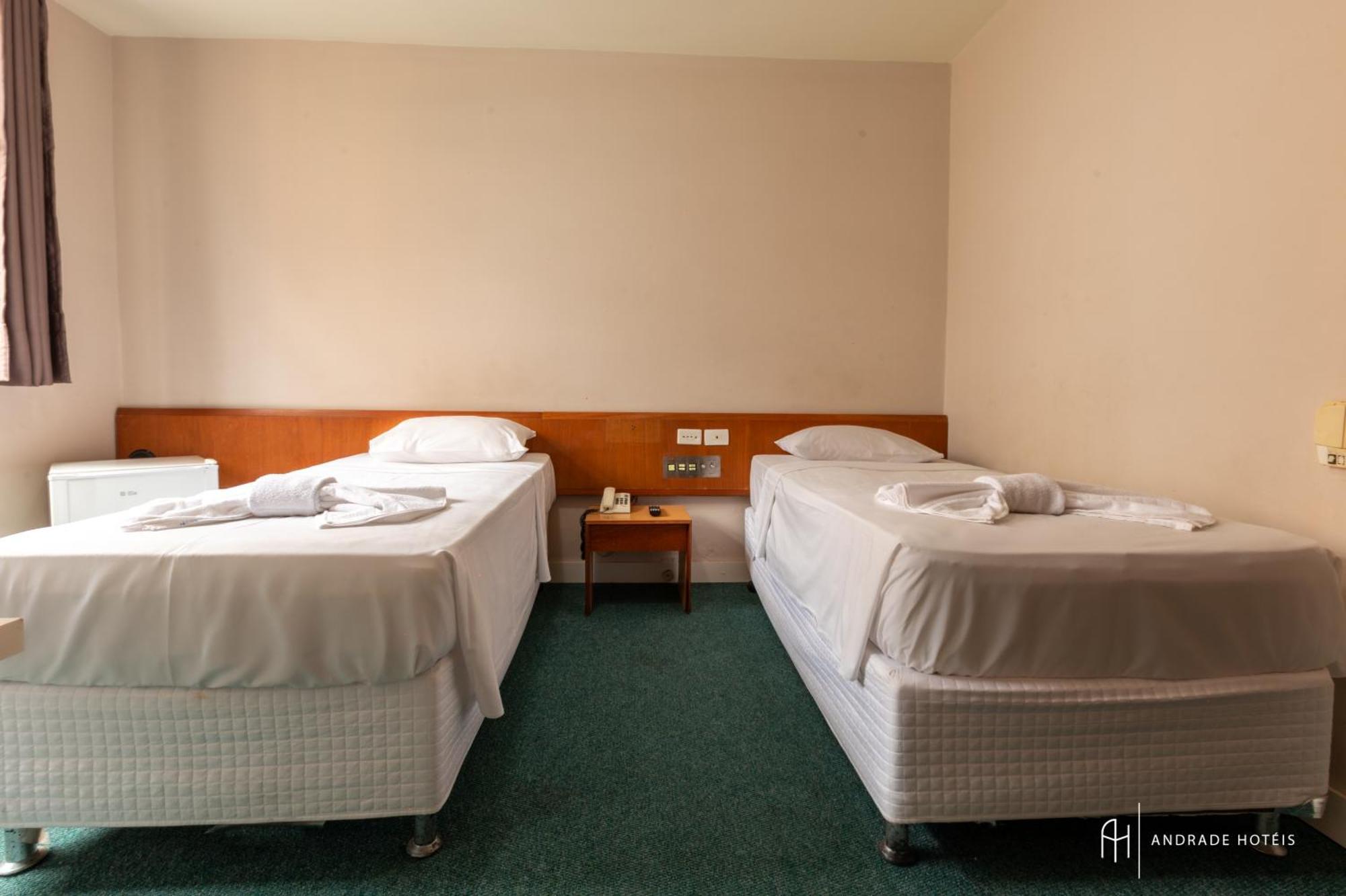 Quarto Twin Standard