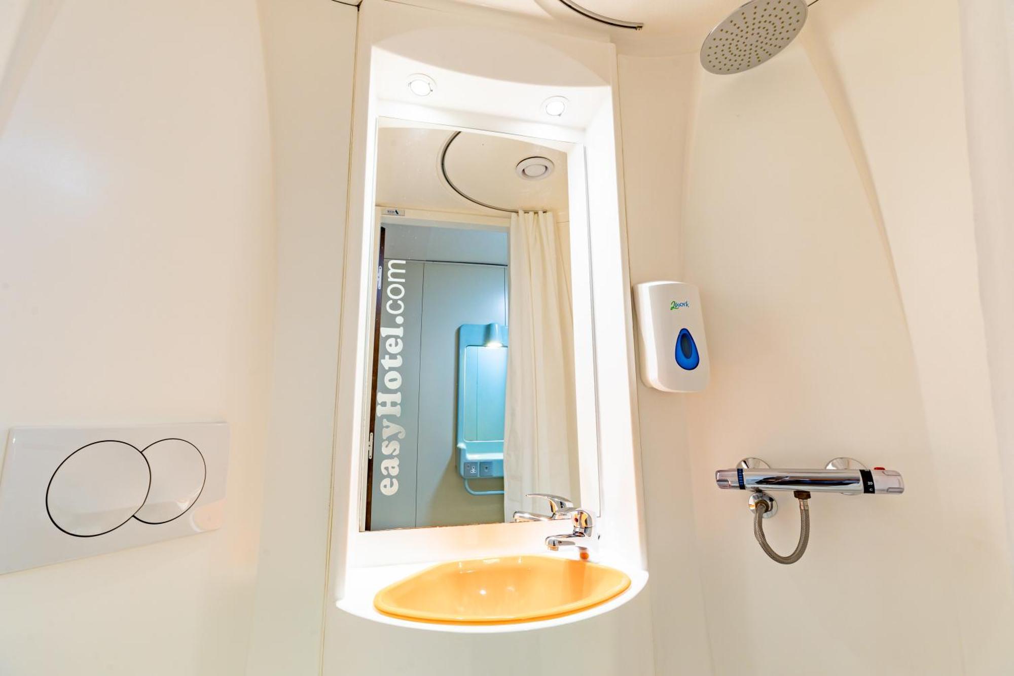 Small Double Room without Window