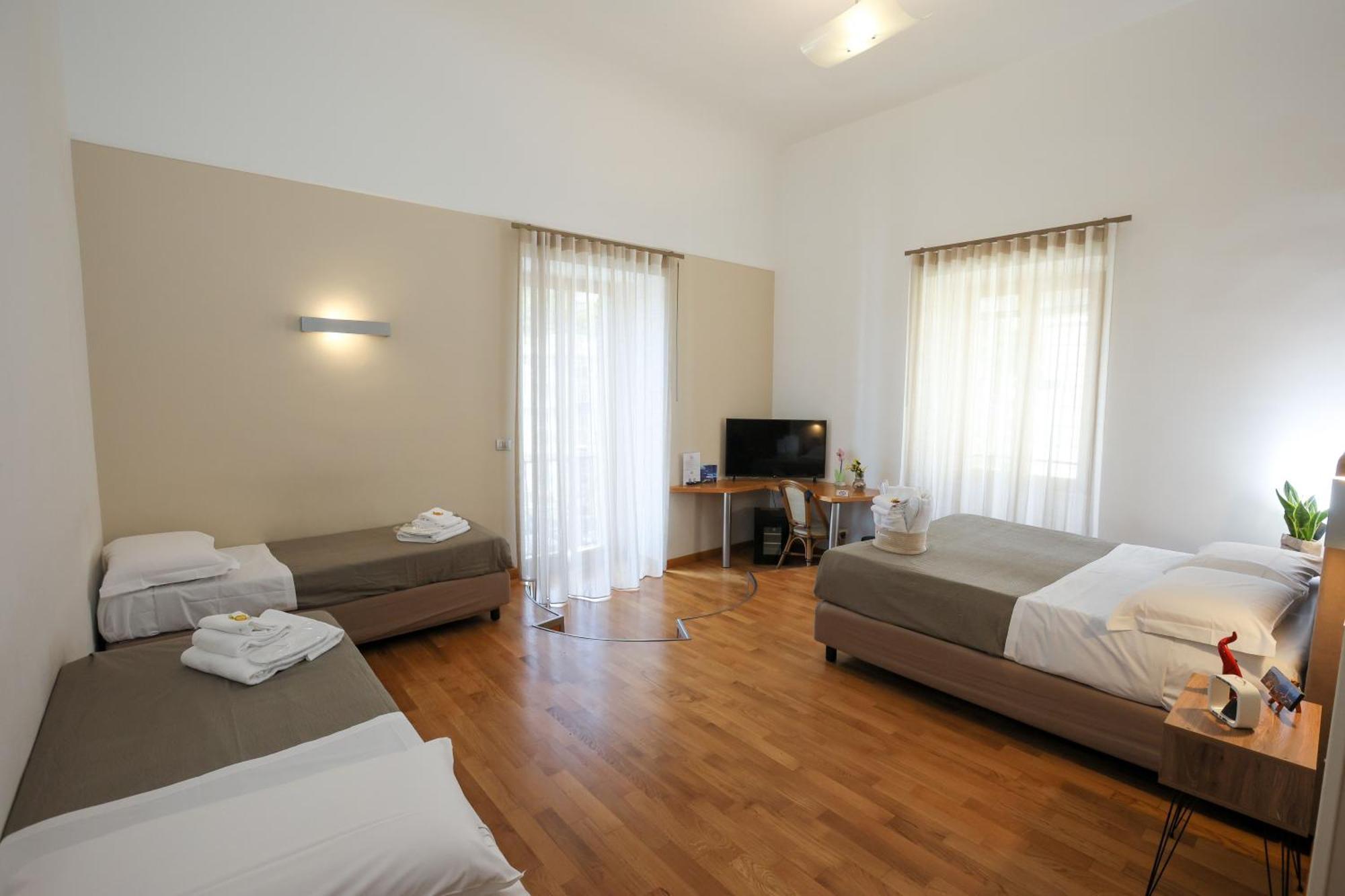 Quadruple Room Sea View