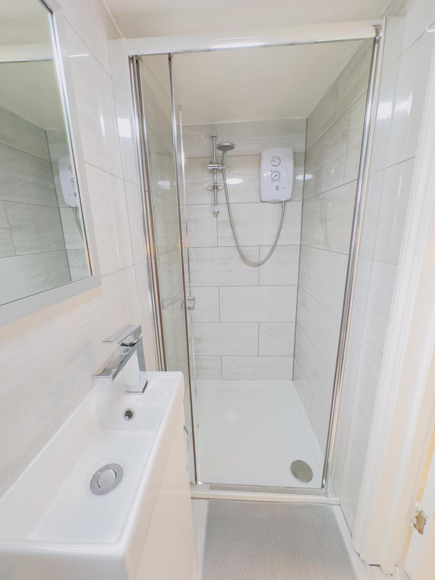 Double Room Private Bathroom