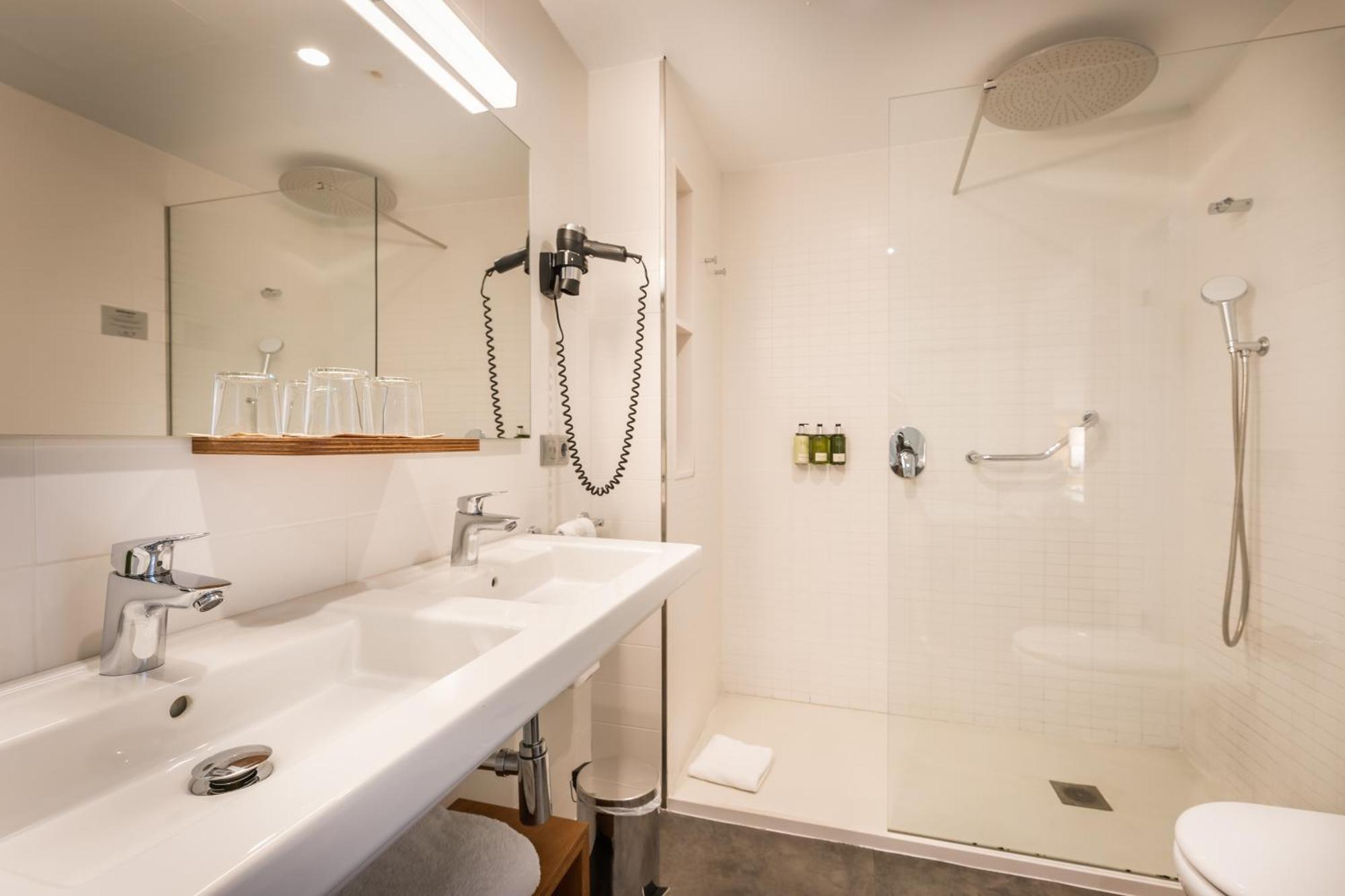 Deluxe Double Room Hot Tub