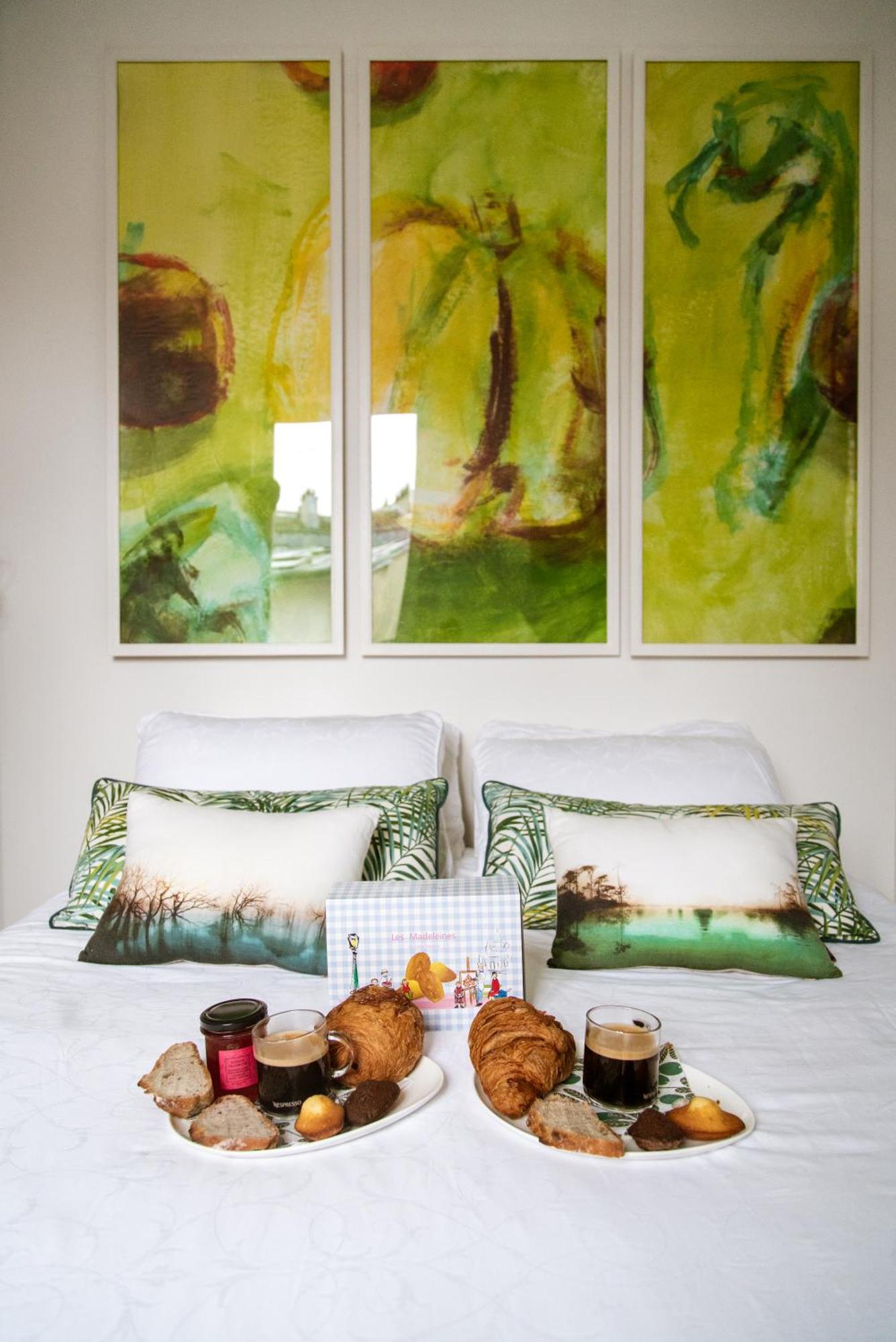 Deluxe Double Room Garden View